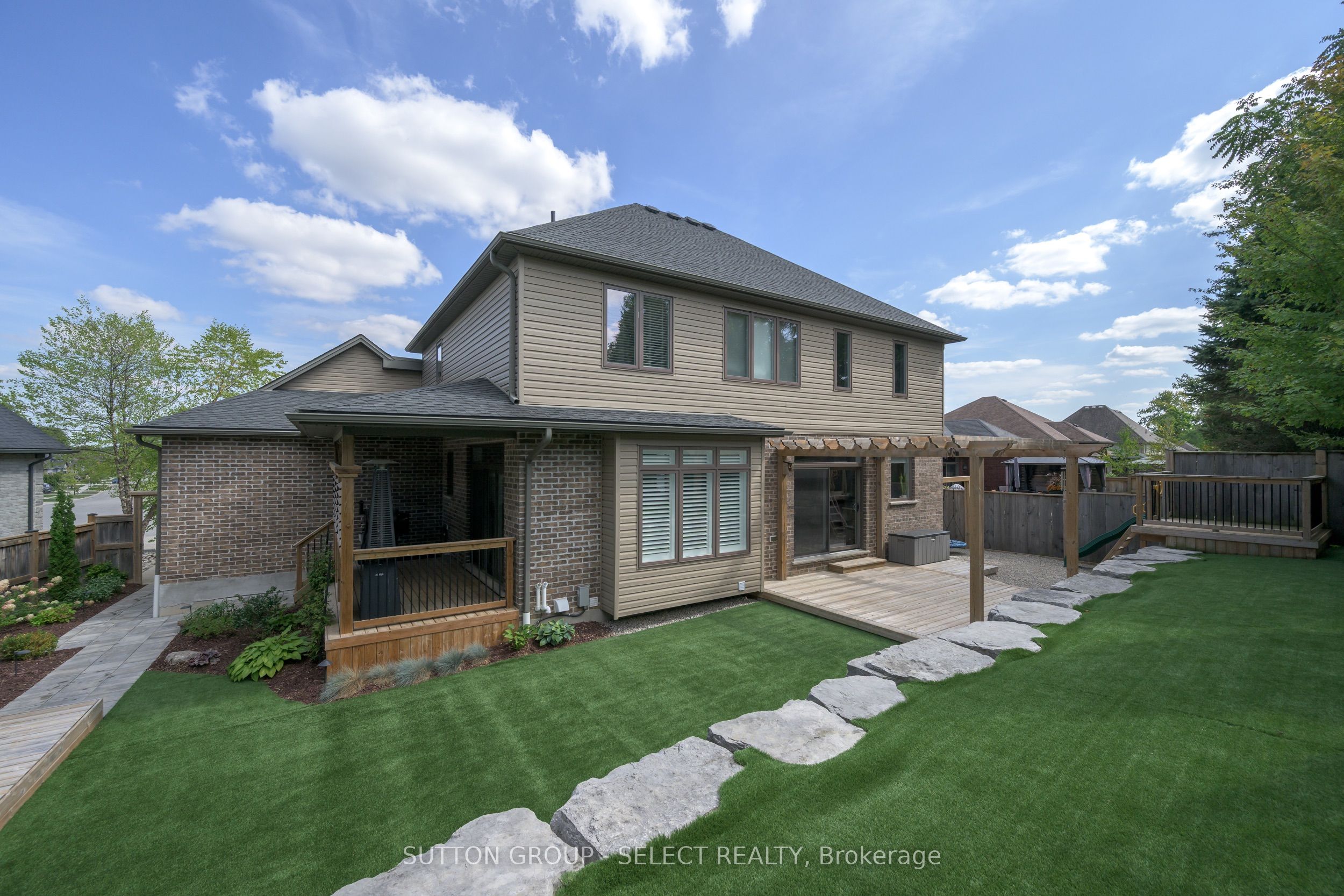 216 Martin Drive Property Photo 8