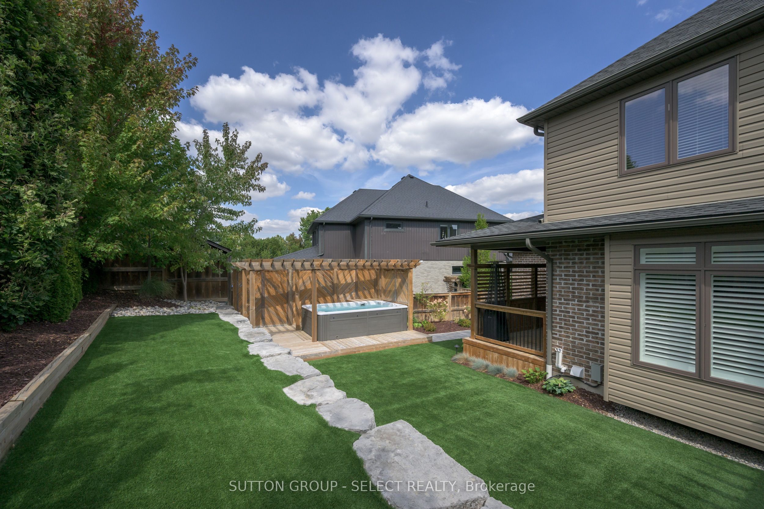 216 Martin Drive Property Photo 42