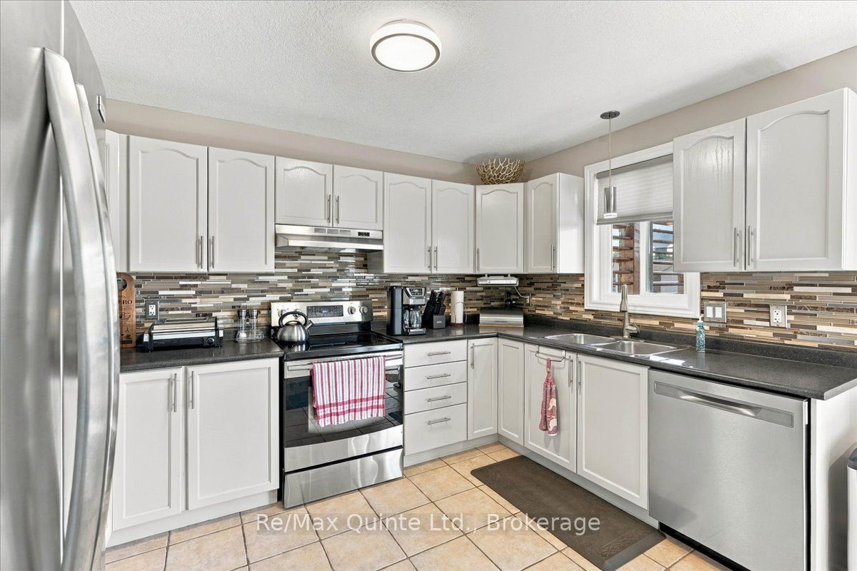 14 Ridgeview Lane Property Photo 16