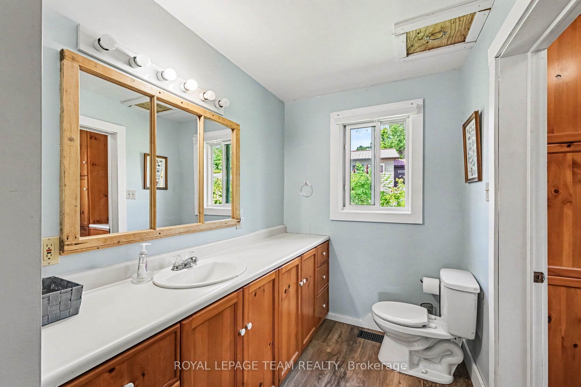 1029 Rosie Lane Property Photo 15