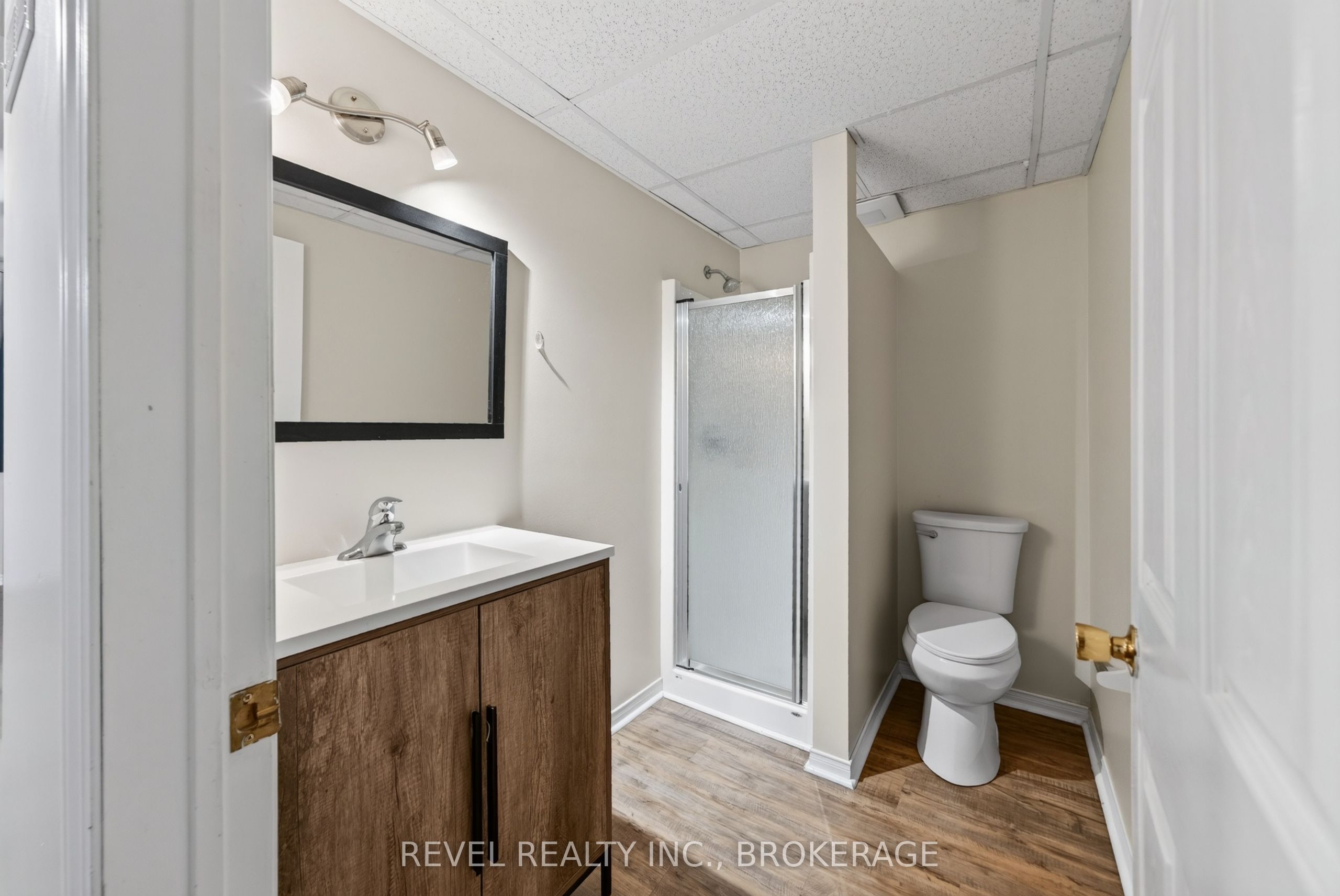 986 Killarney Crescent Property Photo 24