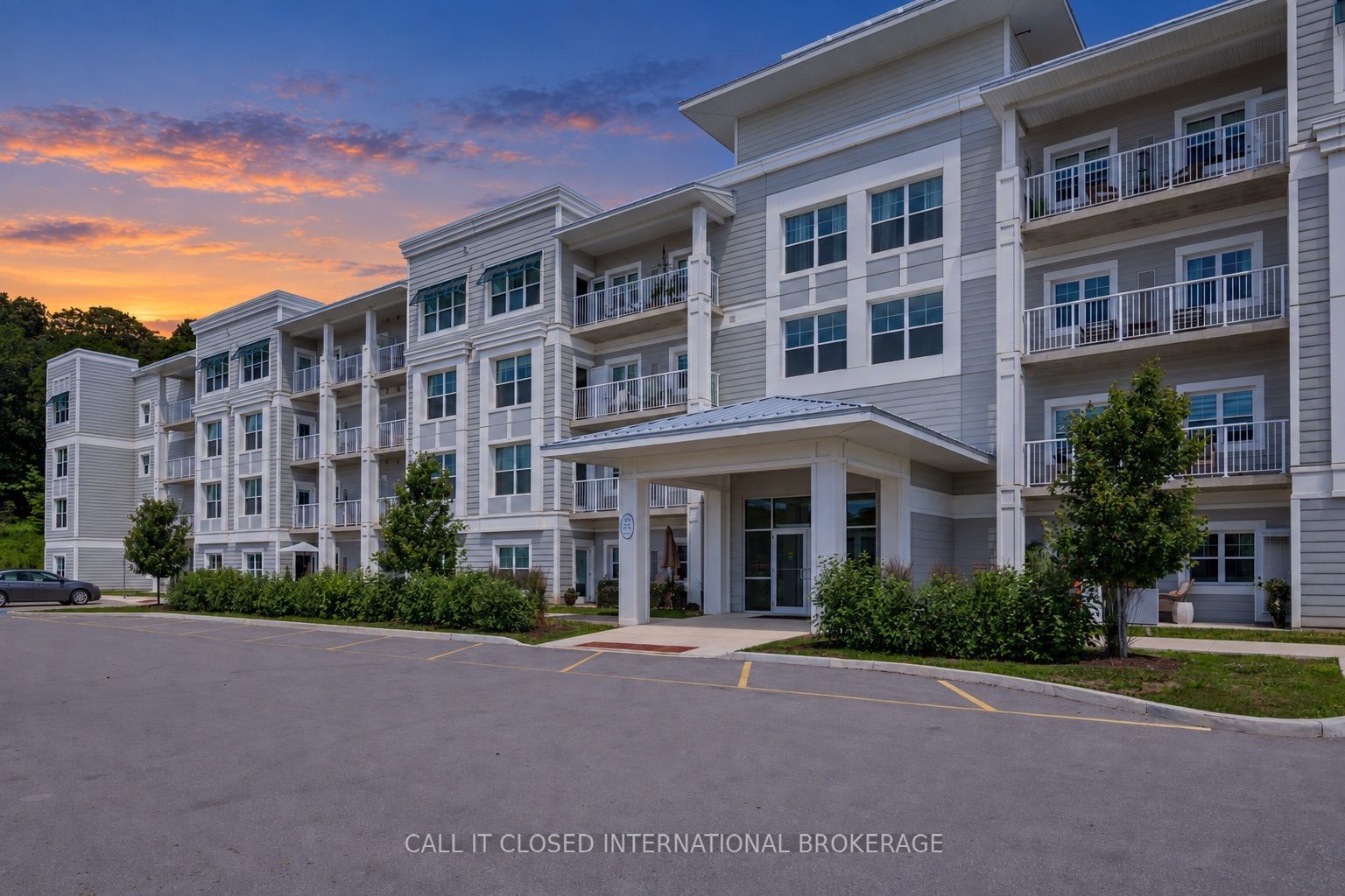 100 The Promenade 416 Property Photo 1