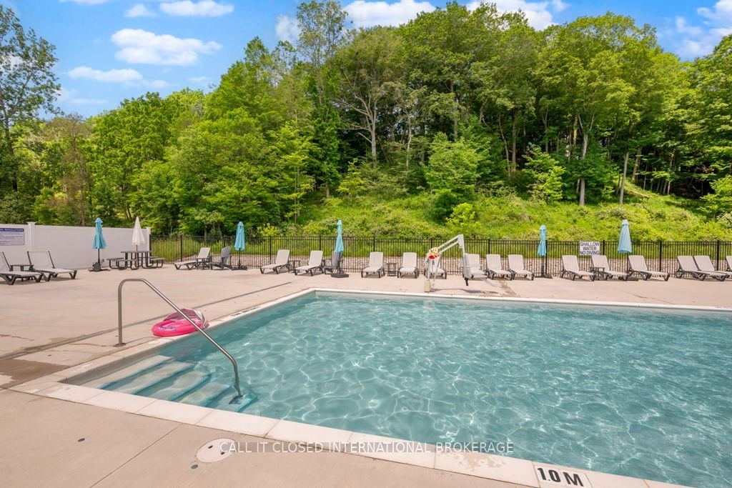 100 The Promenade 416 Property Photo 32