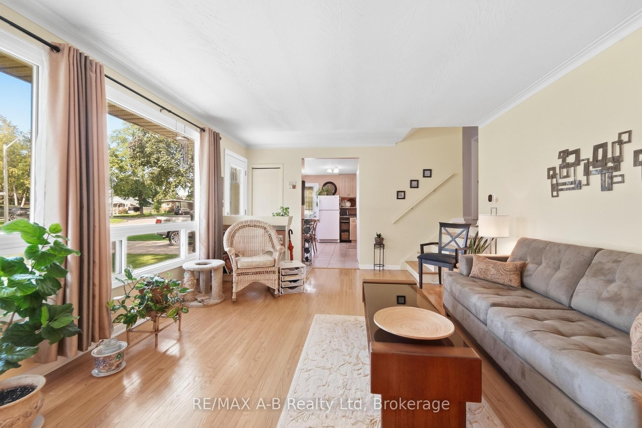 164 Redford Crescent Property Photo 9