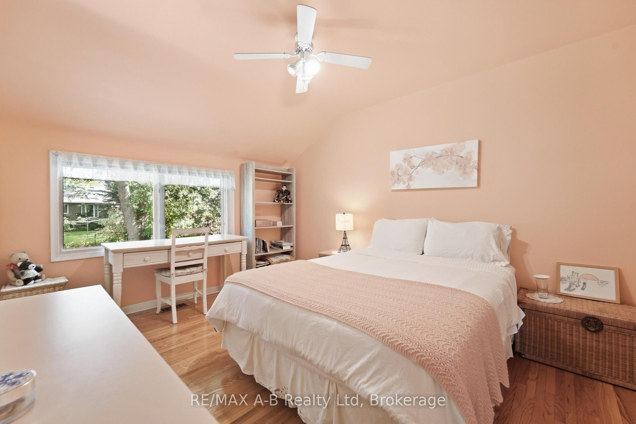 164 Redford Crescent Property Photo 11