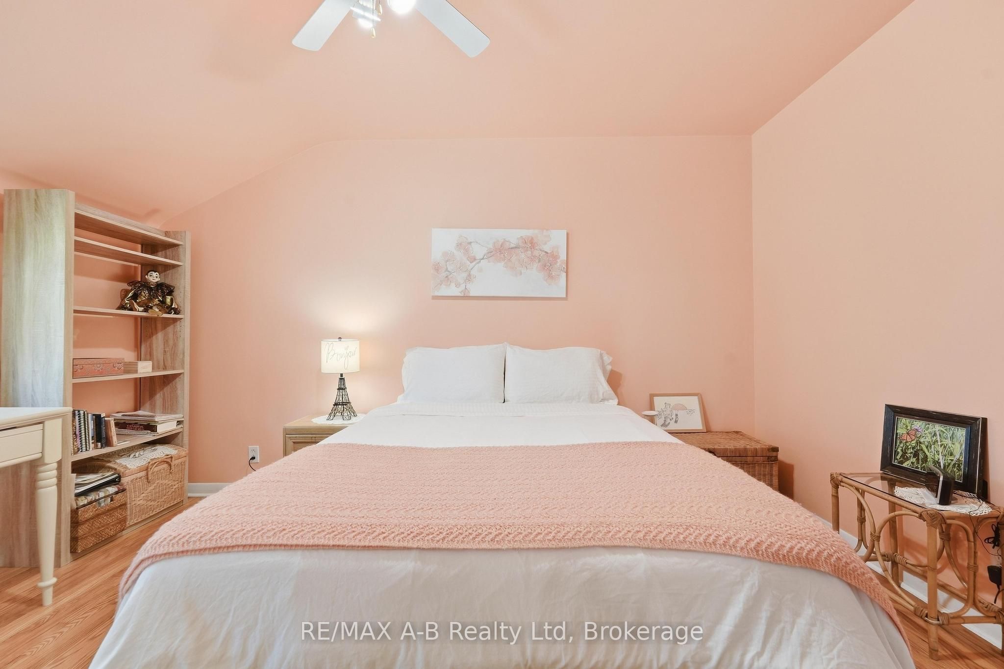 164 Redford Crescent Property Photo 12