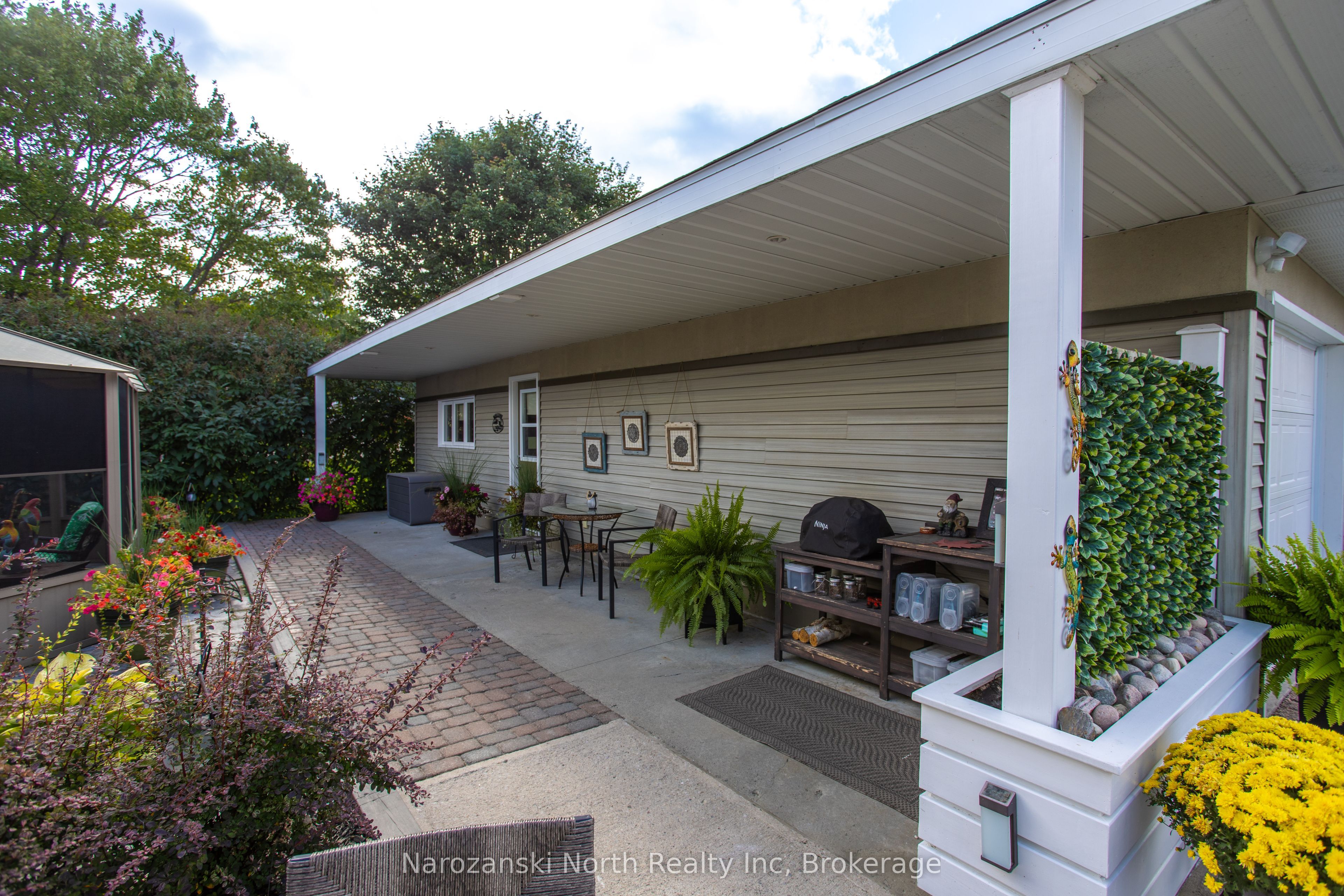 59 Lise Street Property Photo 40