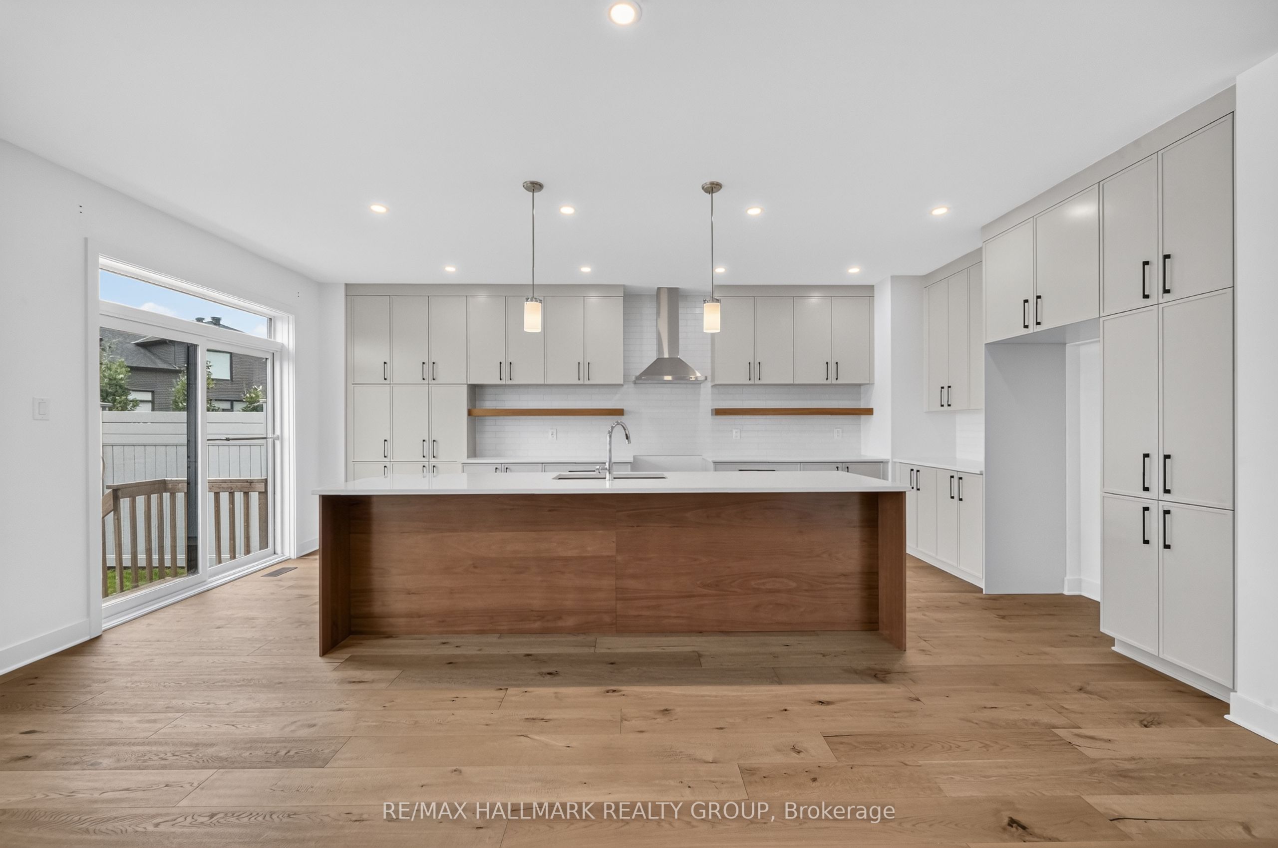 6461 Renaud Road Property Photo 12