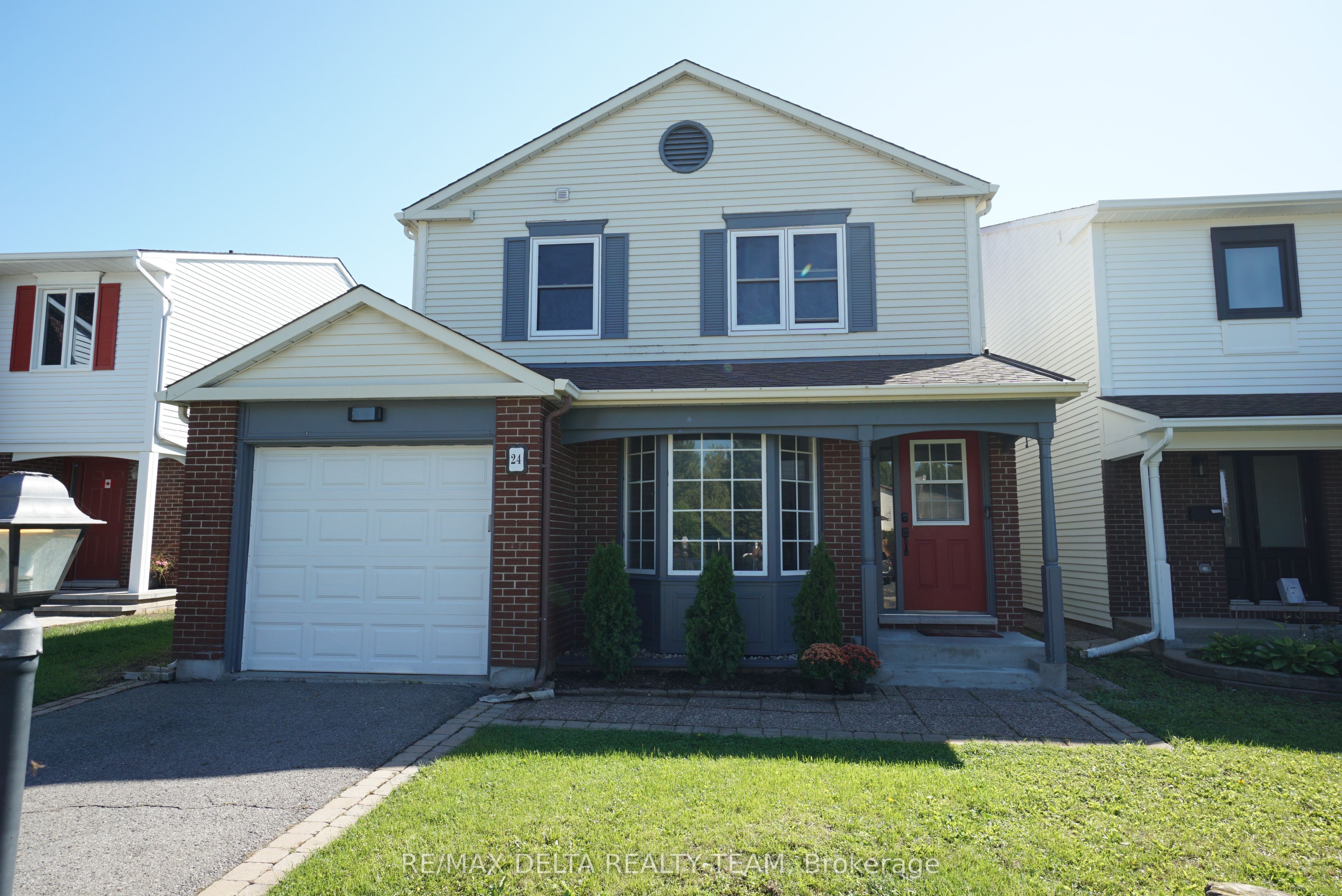 24 Raftus Square Property Photo 2