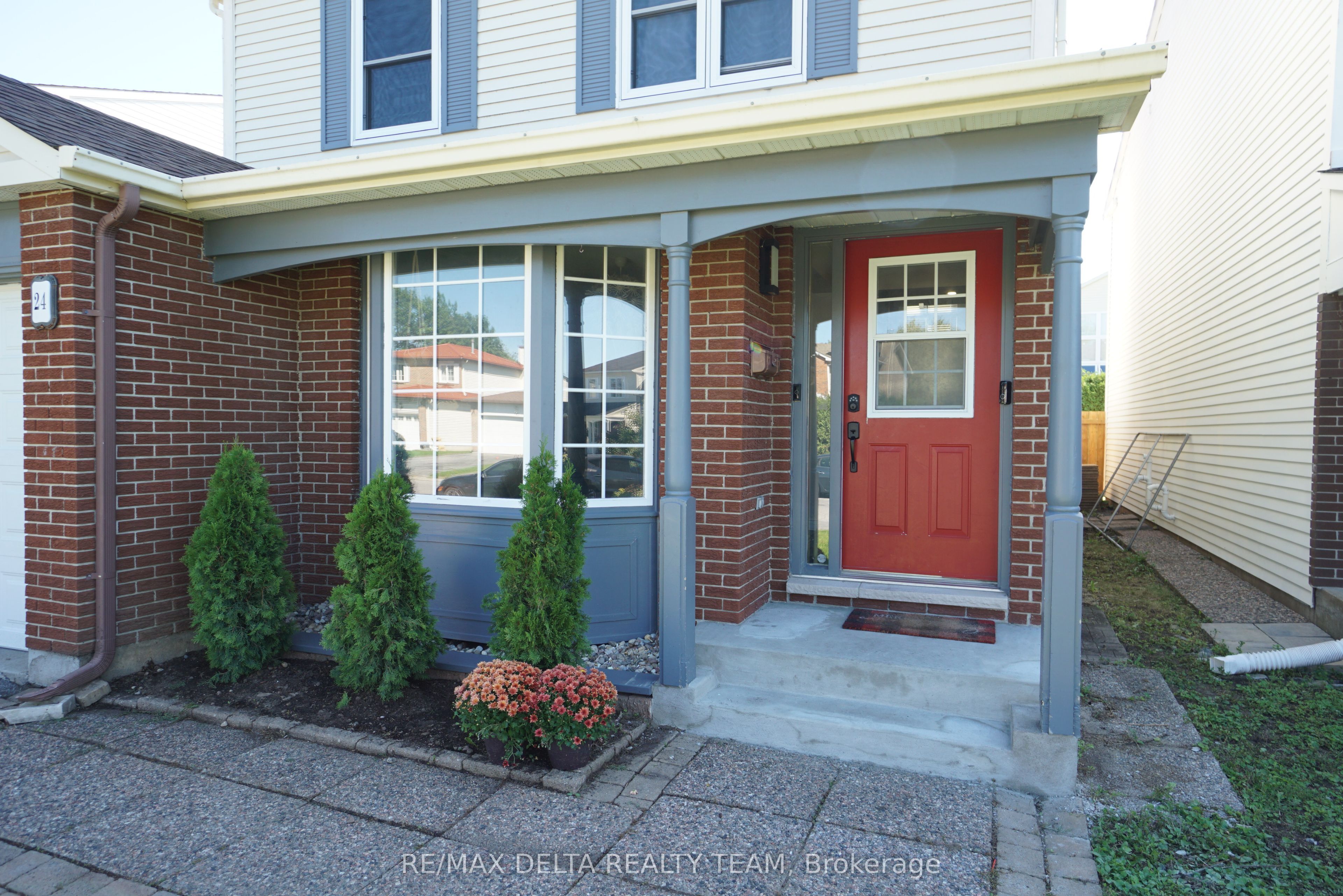 24 Raftus Square Property Photo 4