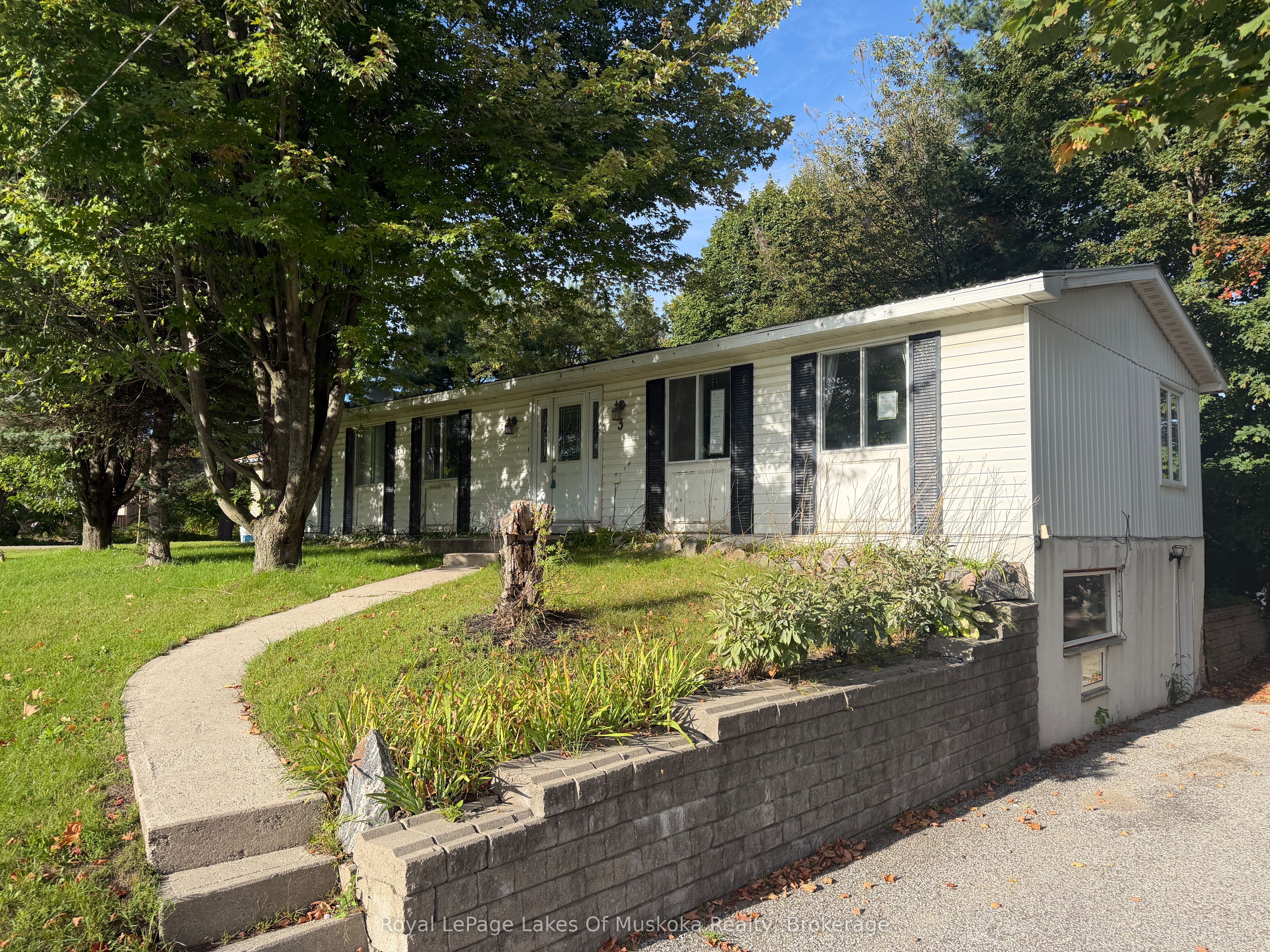 3 Wellington Street Property Photo 1