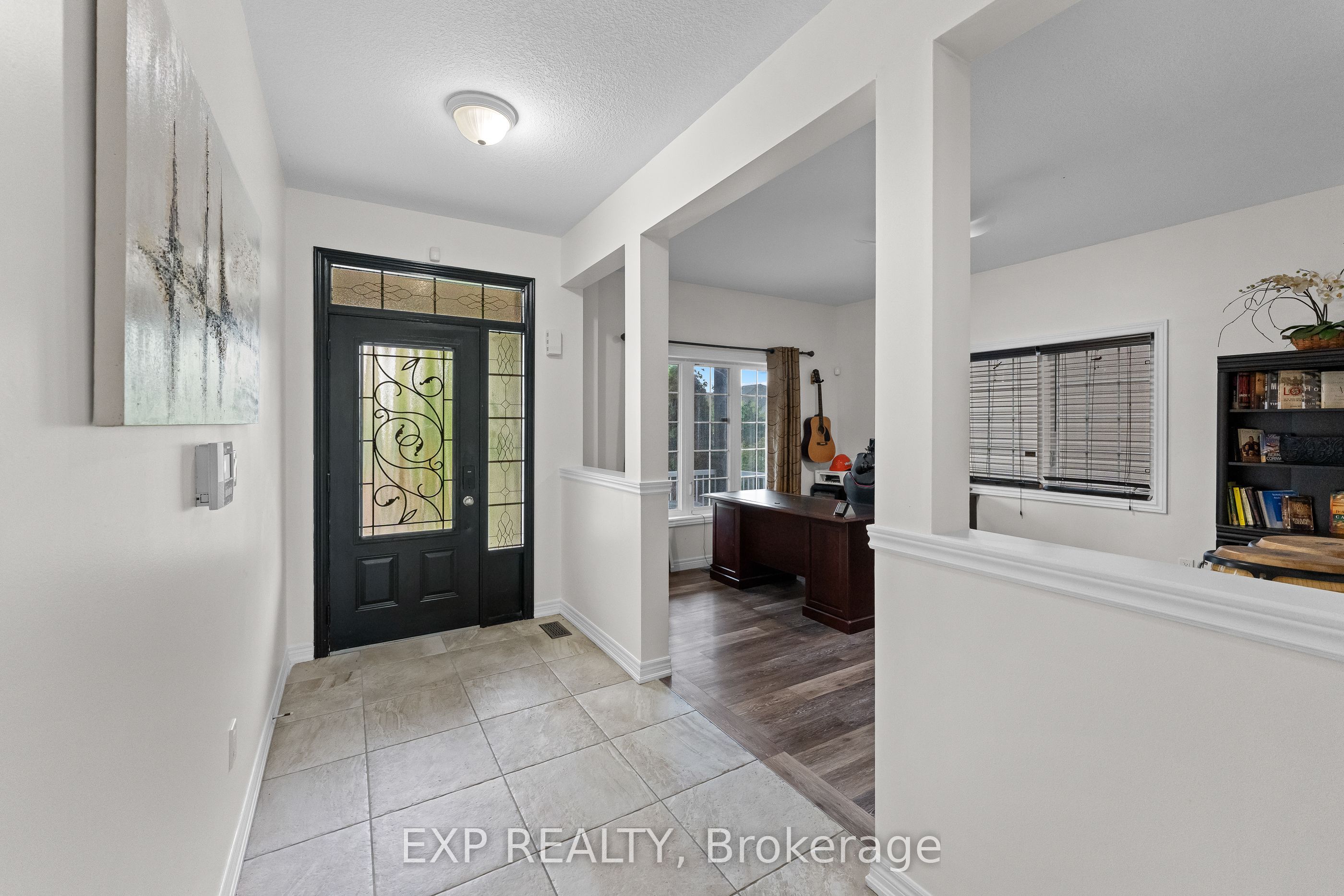 8876 Tristar Crescent Property Photo 10