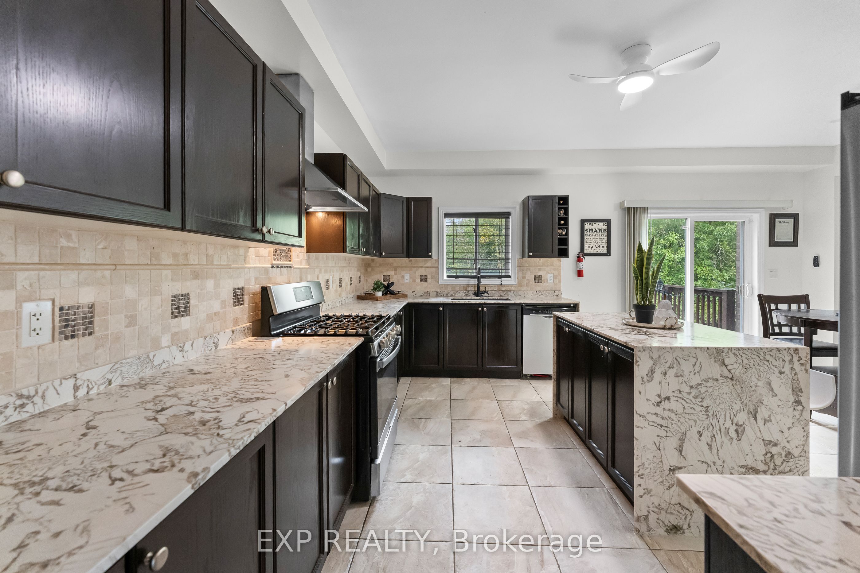 8876 Tristar Crescent Property Photo 13