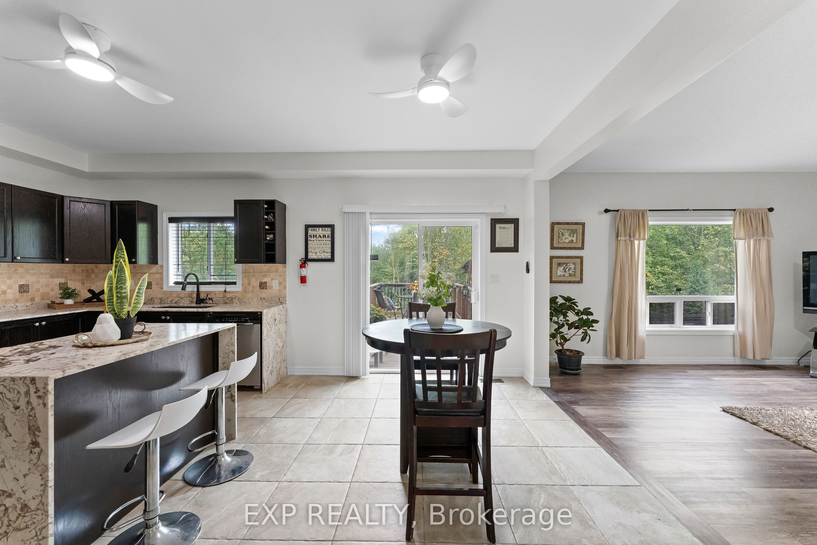 8876 Tristar Crescent Property Photo 15