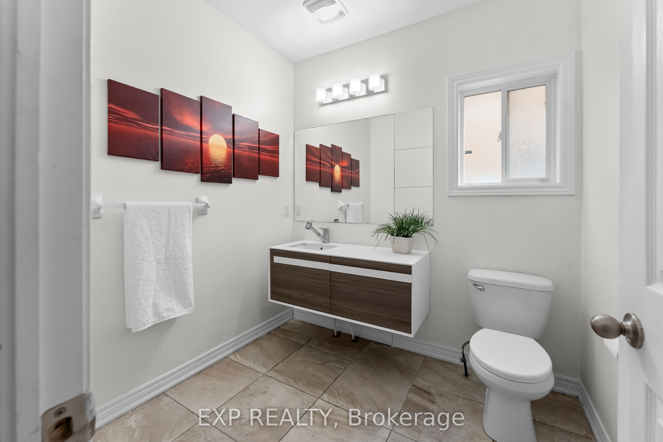 8876 Tristar Crescent Property Photo 23