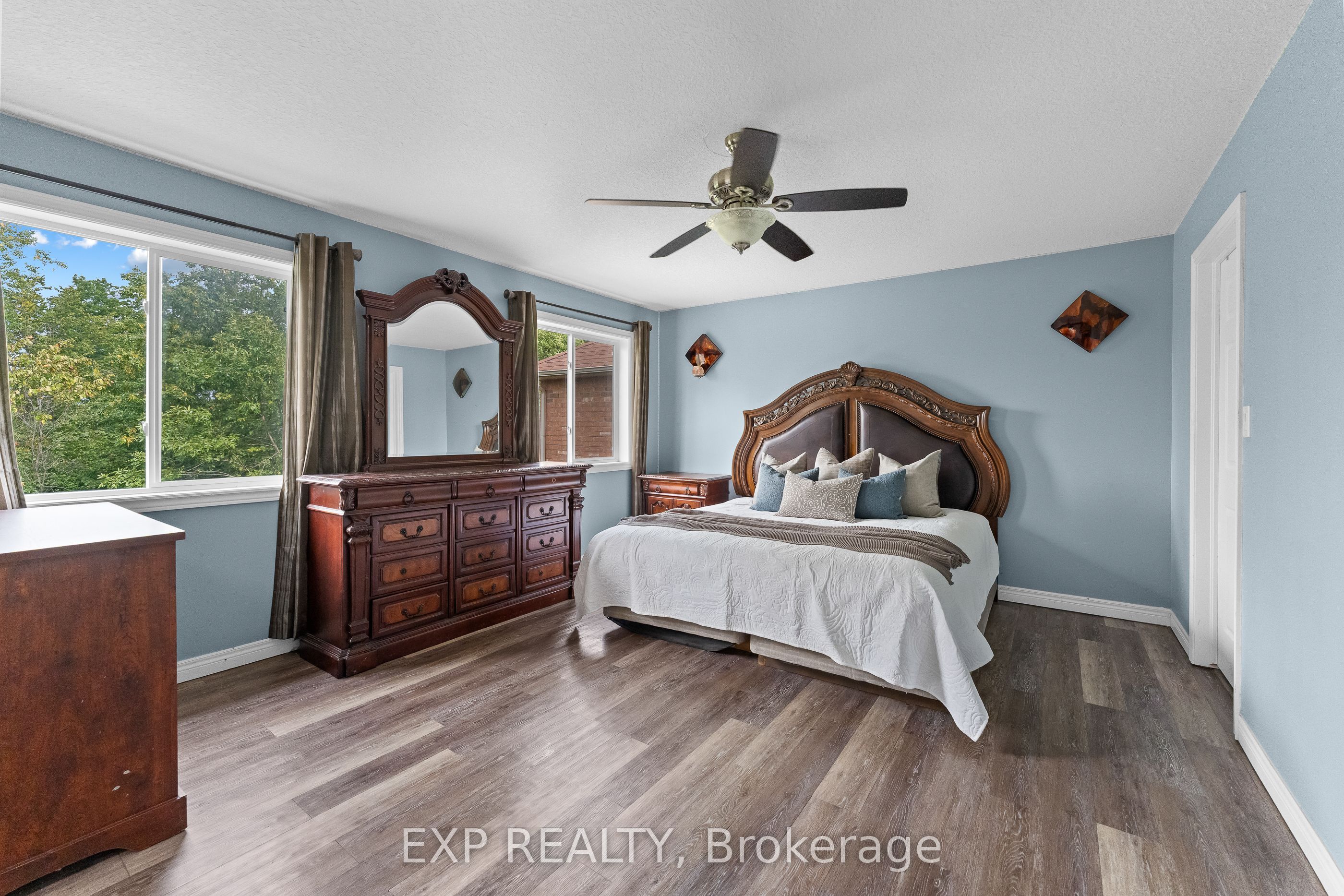 8876 Tristar Crescent Property Photo 25