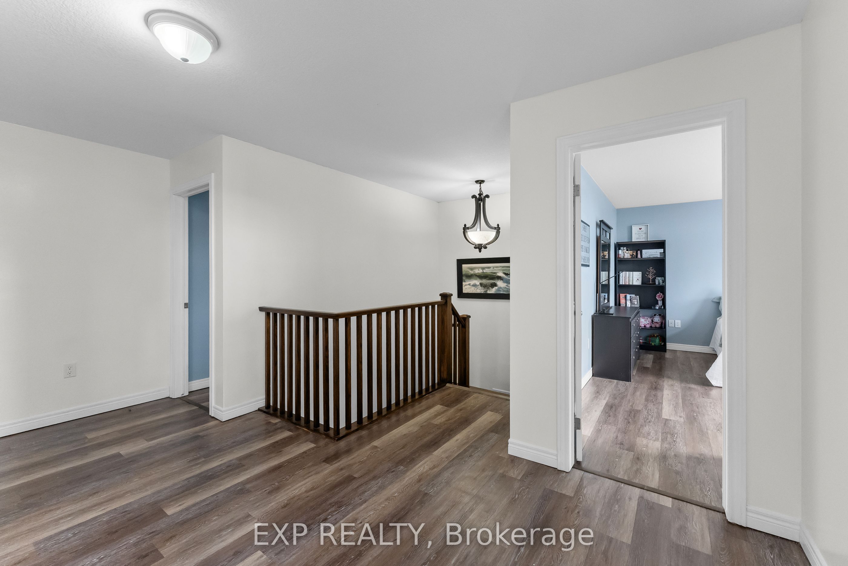 8876 Tristar Crescent Property Photo 29