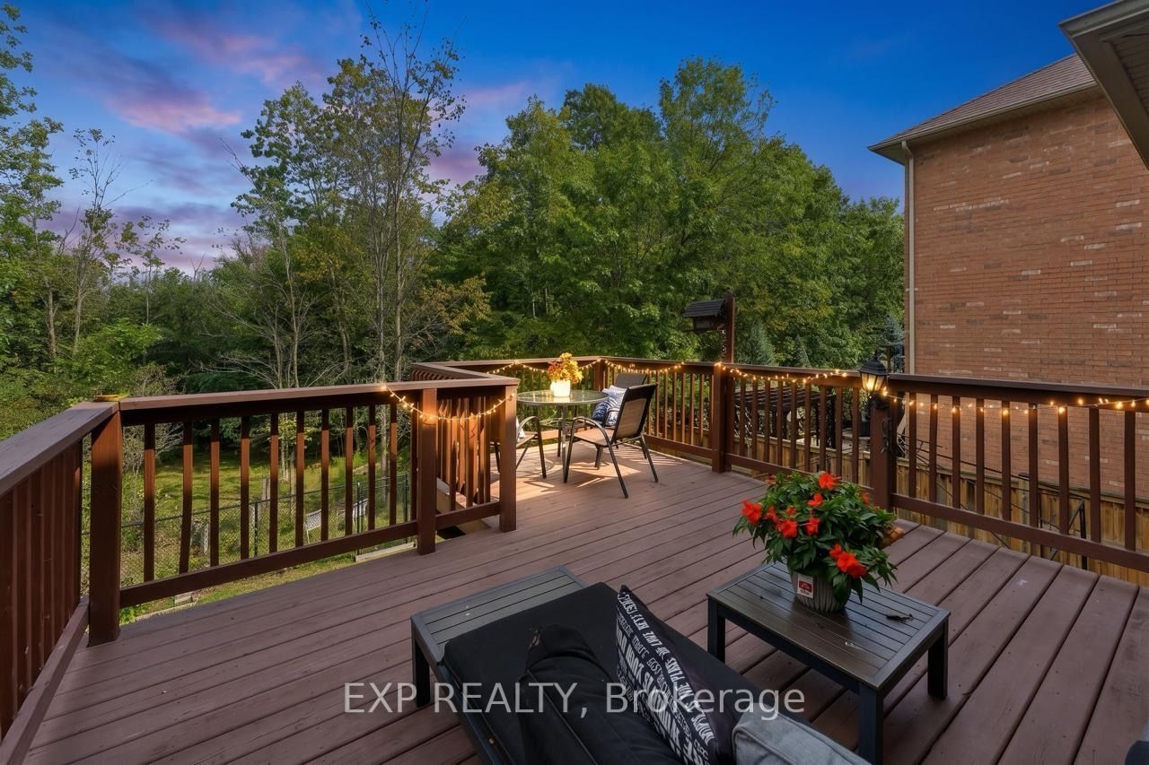 8876 Tristar Crescent Property Photo 37