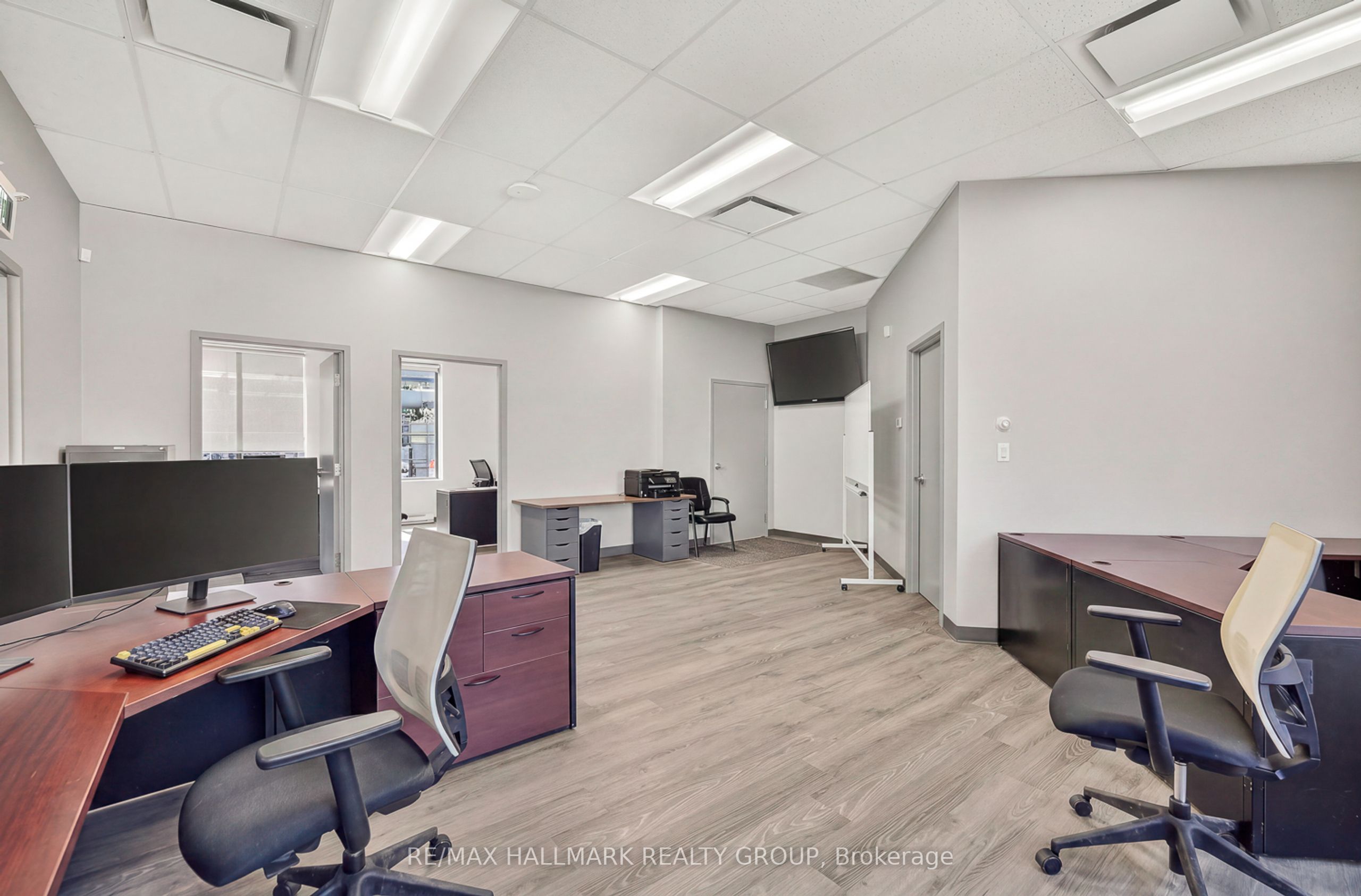 1240 Kenaston Street B Property Photo 8