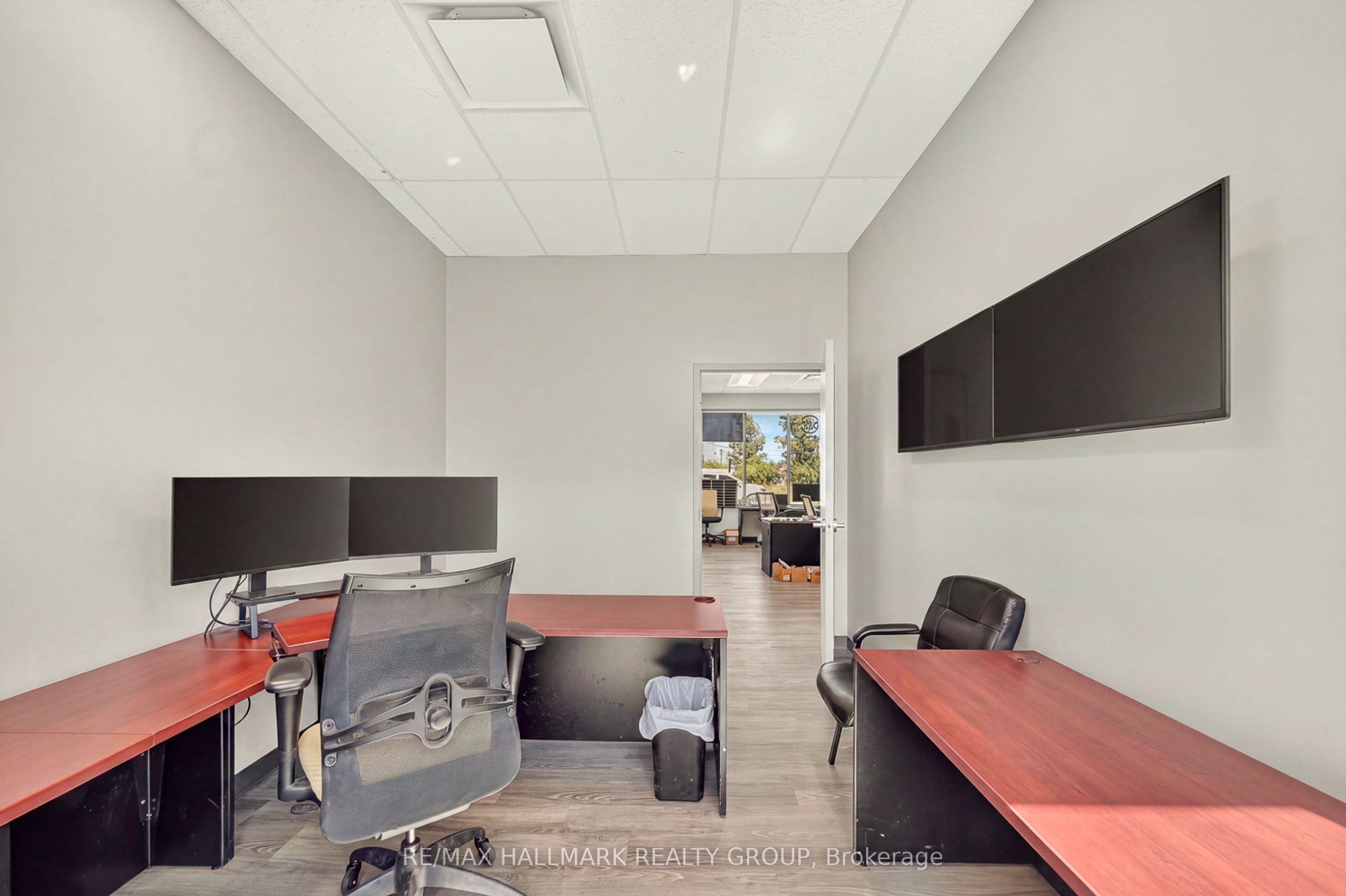 1240 Kenaston Street B Property Photo 12