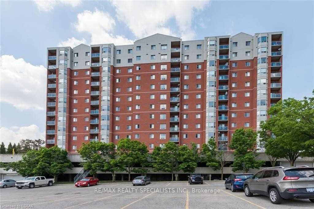 30 Chapman Court 510 Property Photo 1