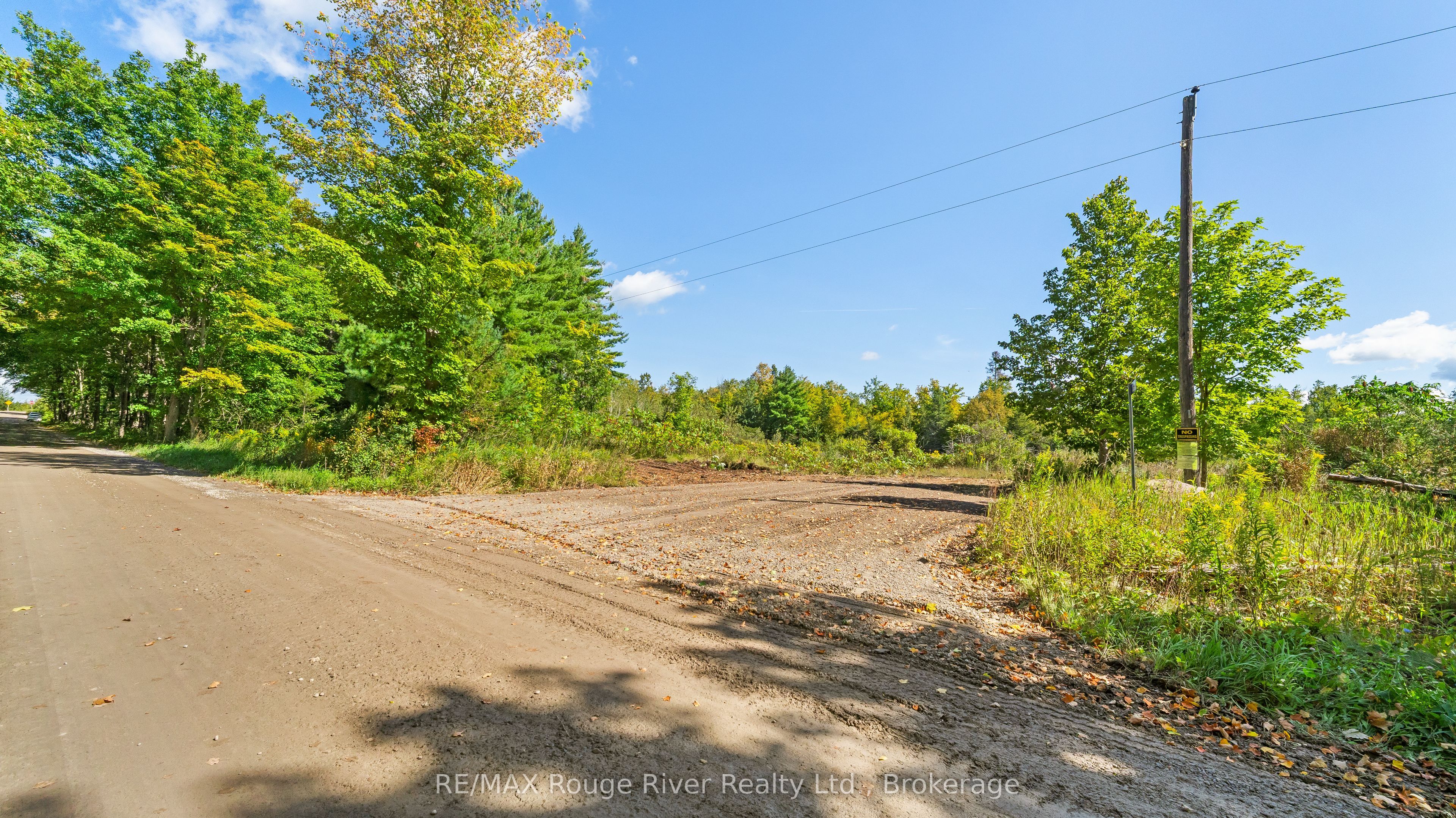 1321 Crowe River Road N Property Photo 3