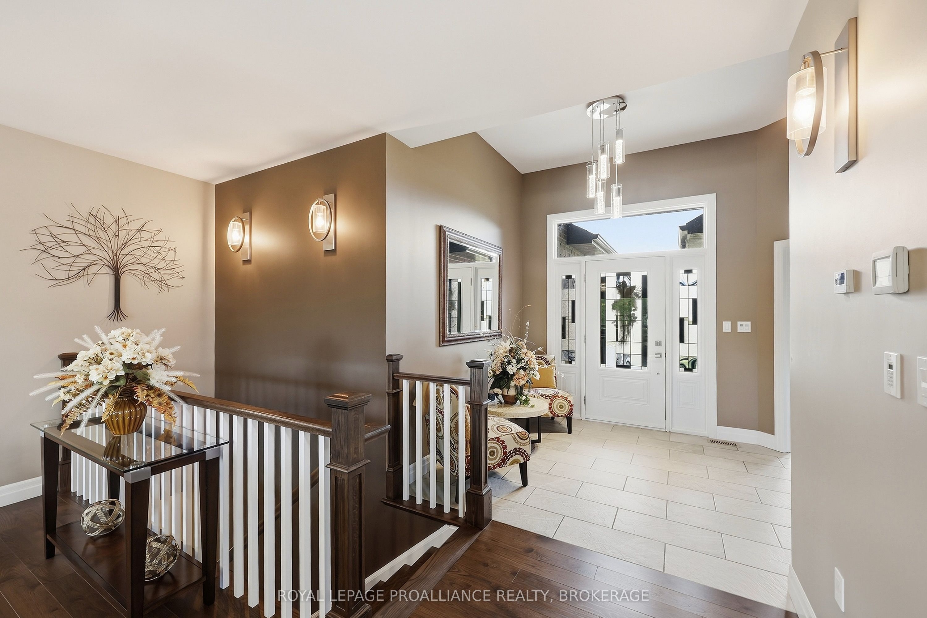 4 Sandstone Court Property Photo 6