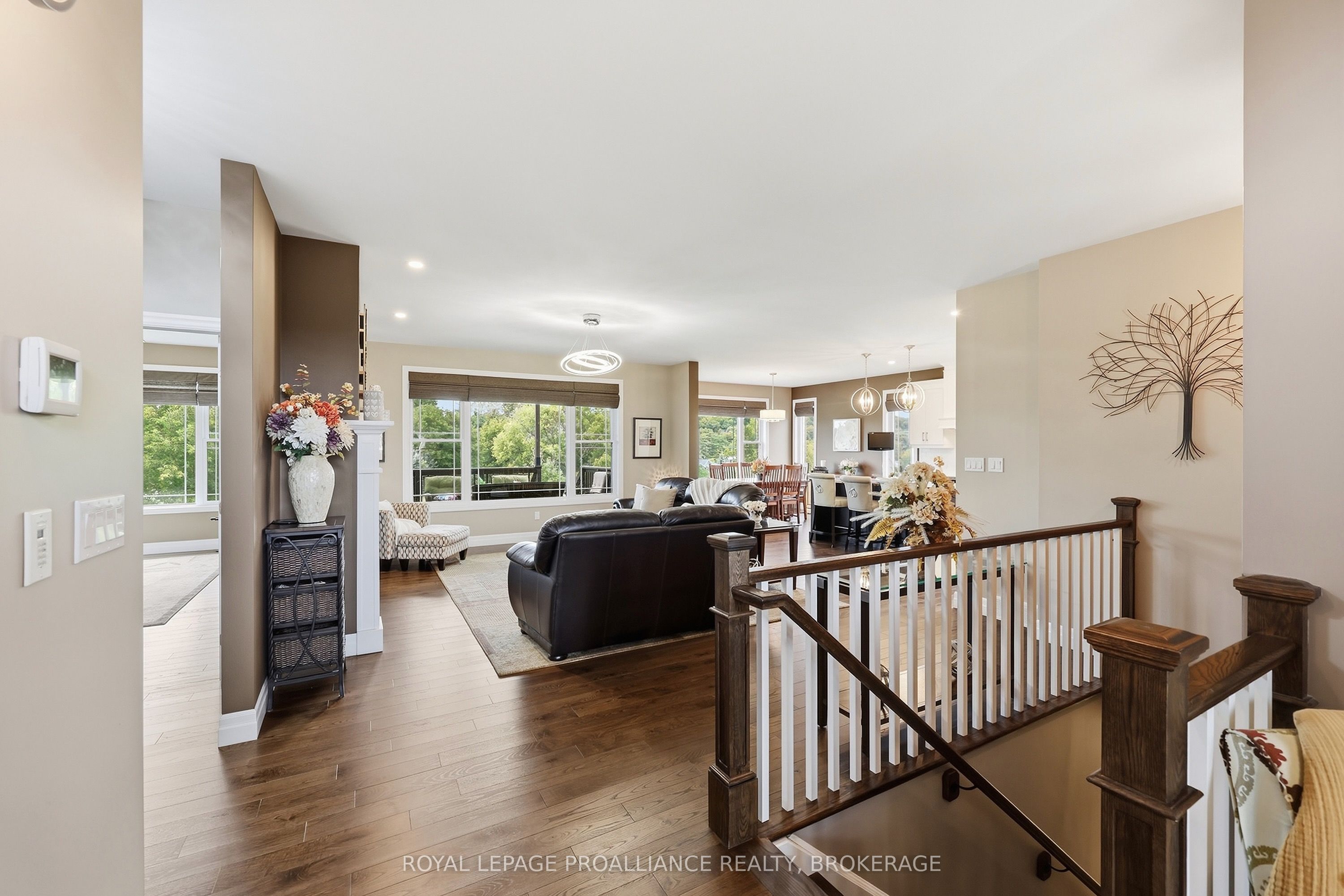 4 Sandstone Court Property Photo 7