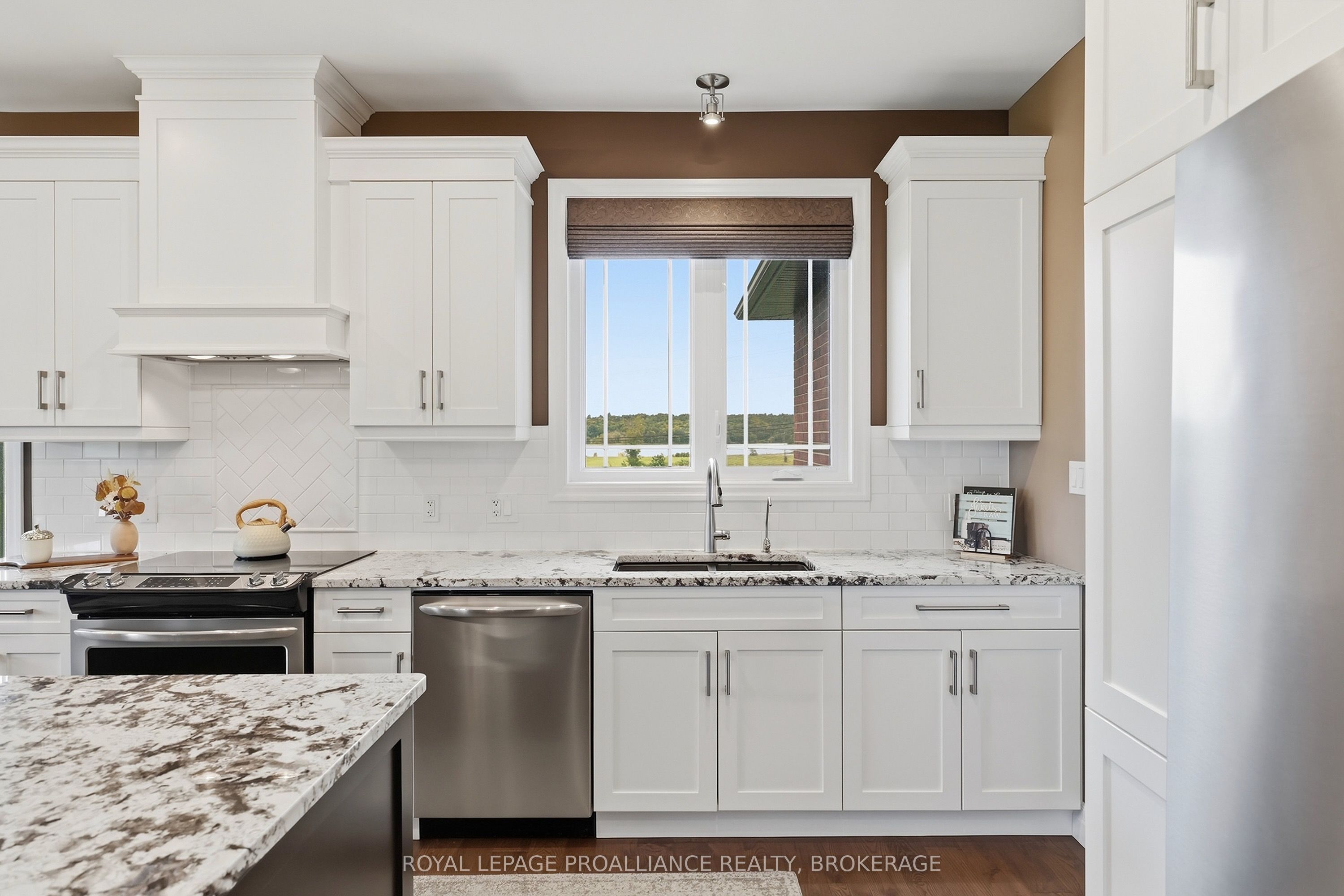 4 Sandstone Court Property Photo 14