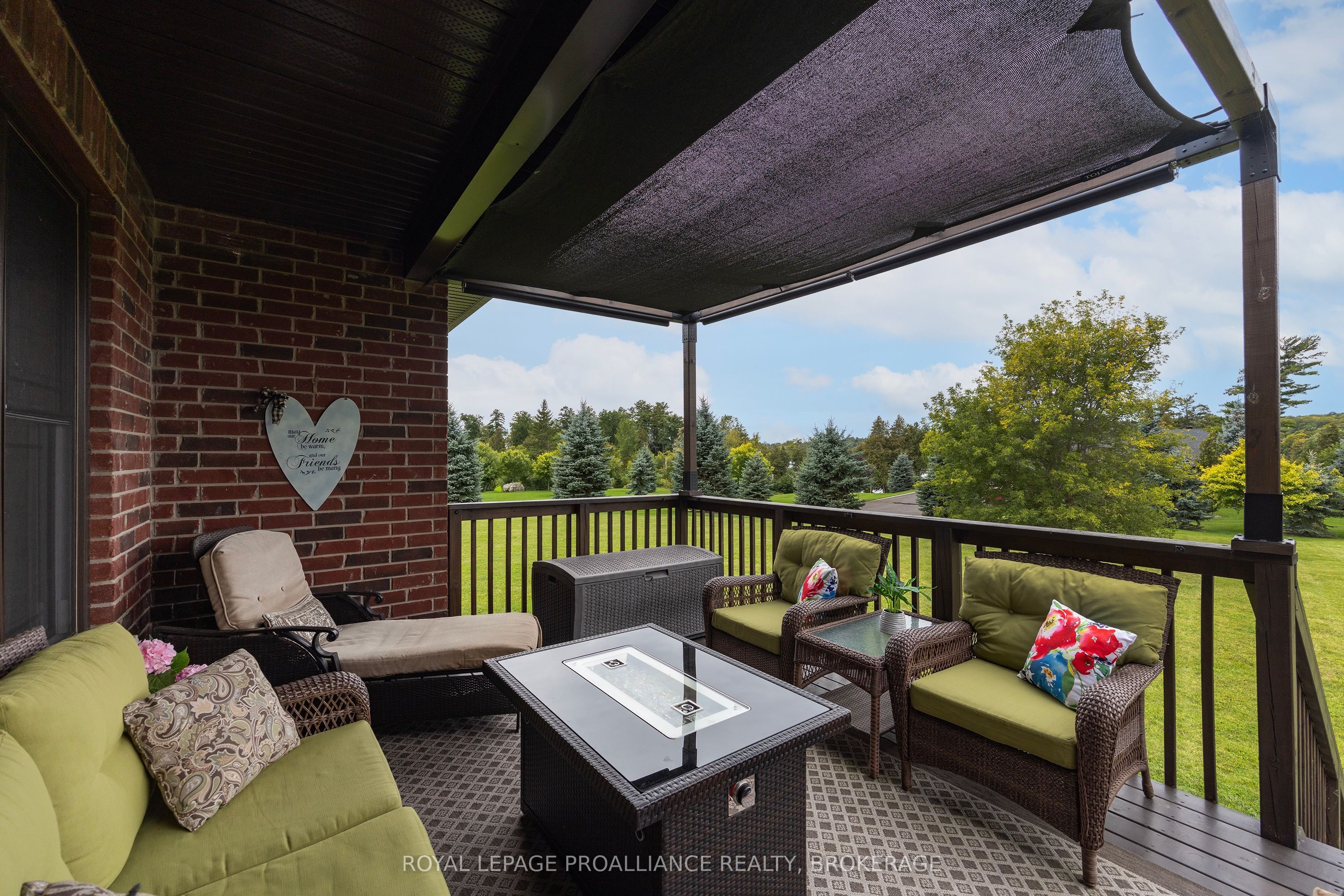 4 Sandstone Court Property Photo 20