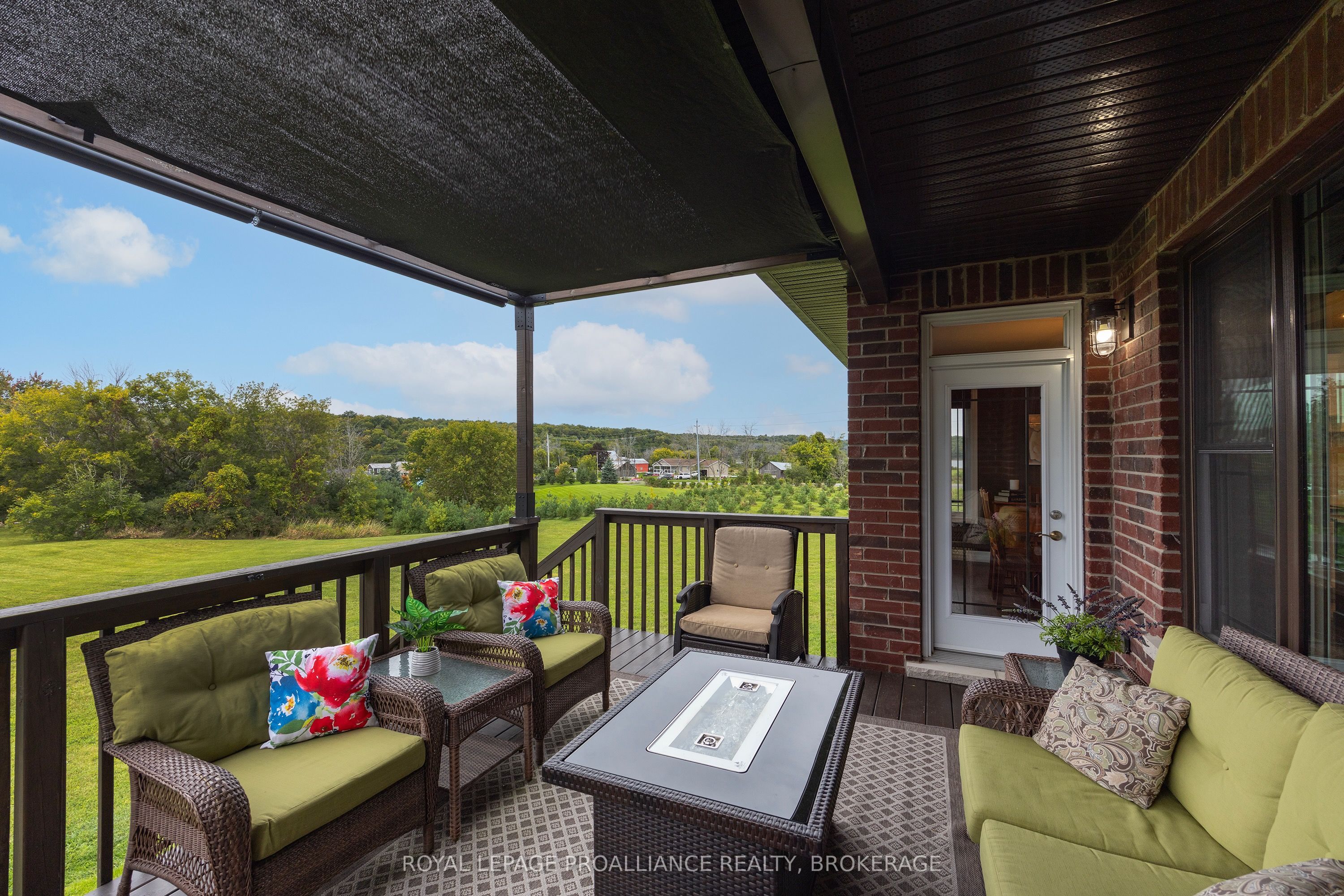 4 Sandstone Court Property Photo 22