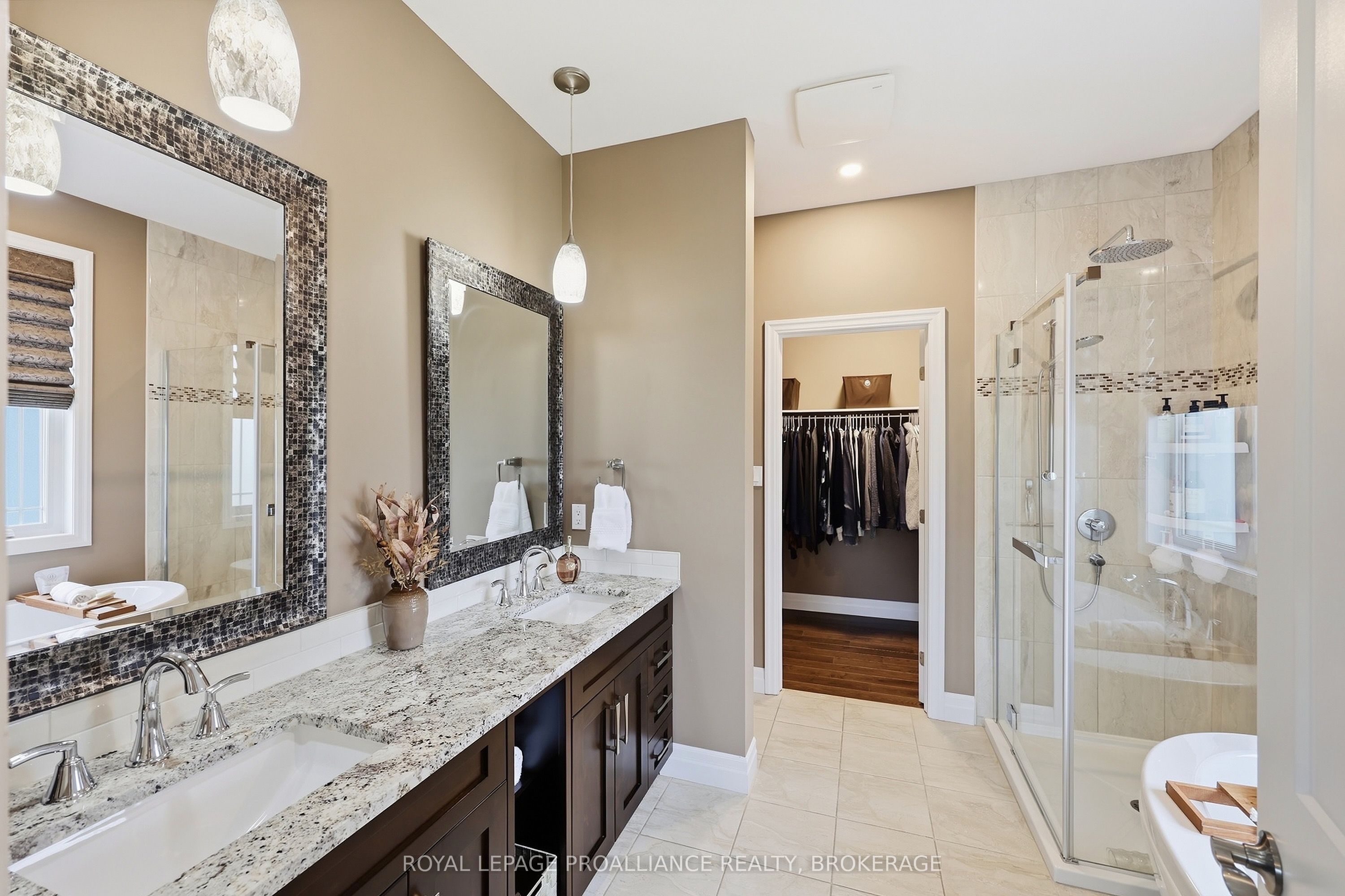 4 Sandstone Court Property Photo 27