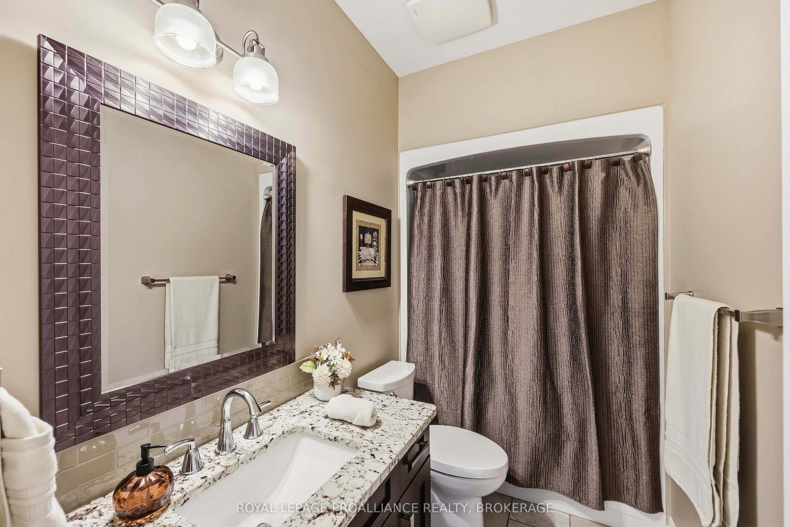 4 Sandstone Court Property Photo 32