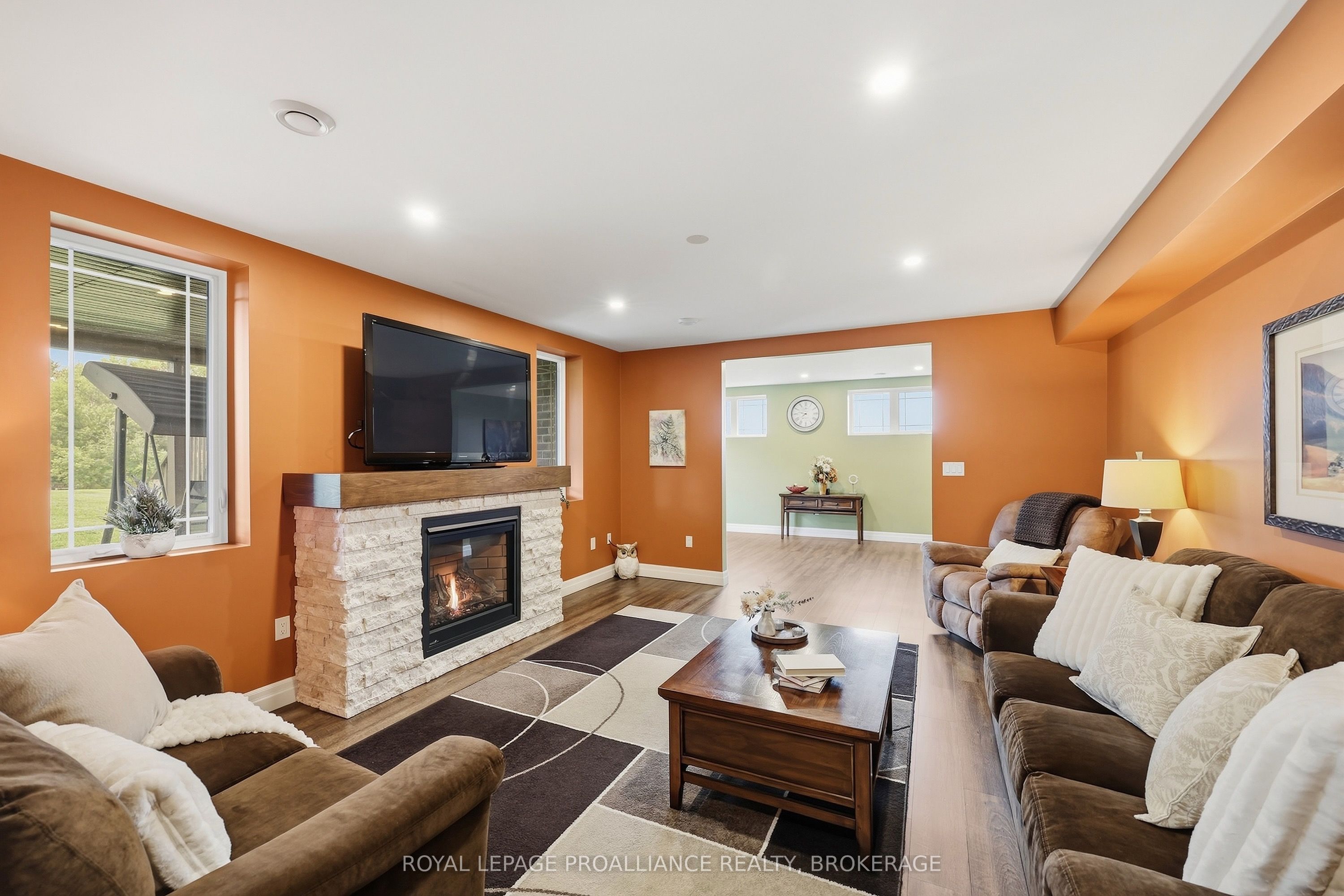 4 Sandstone Court Property Photo 36