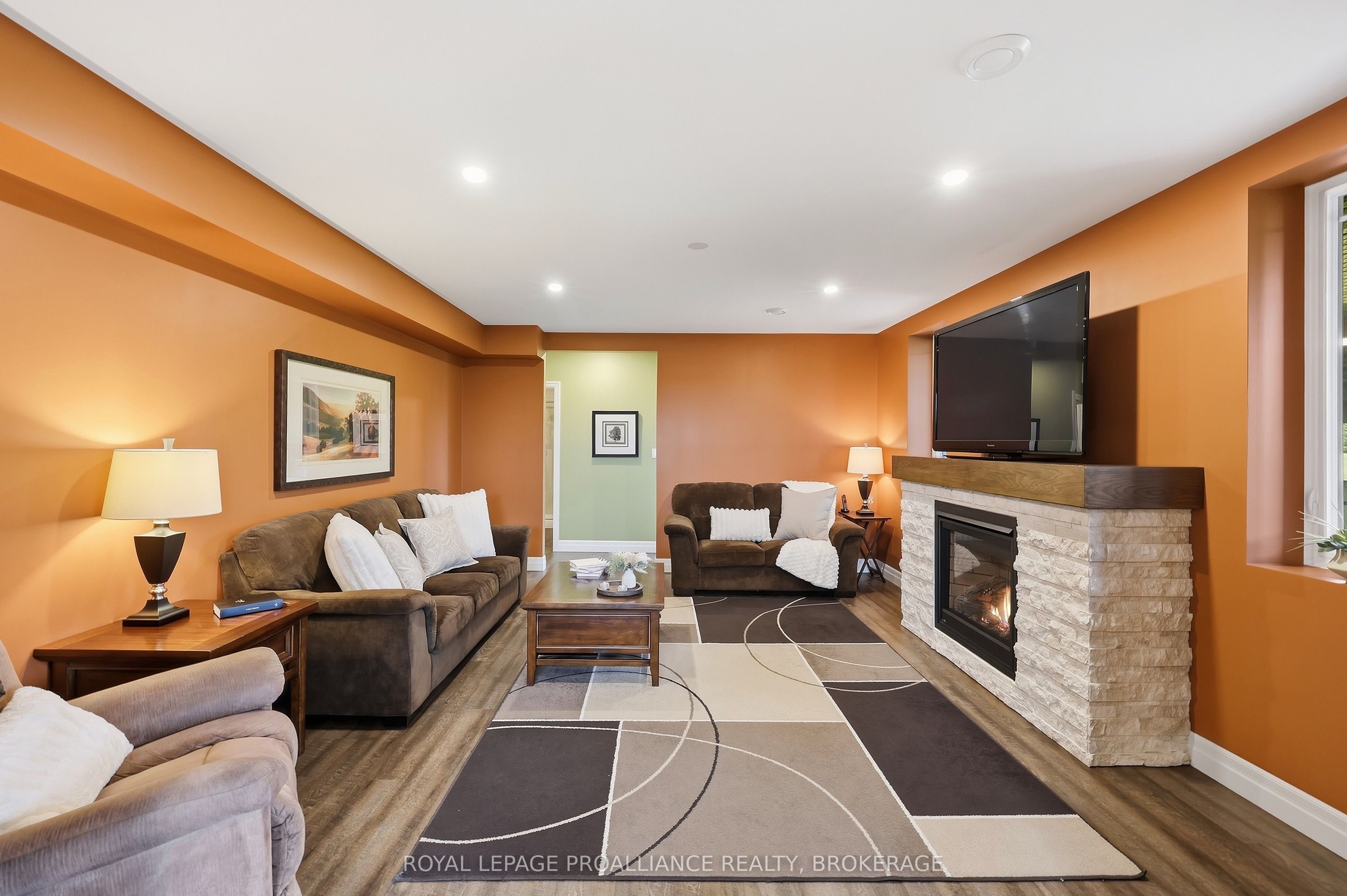 4 Sandstone Court Property Photo 37