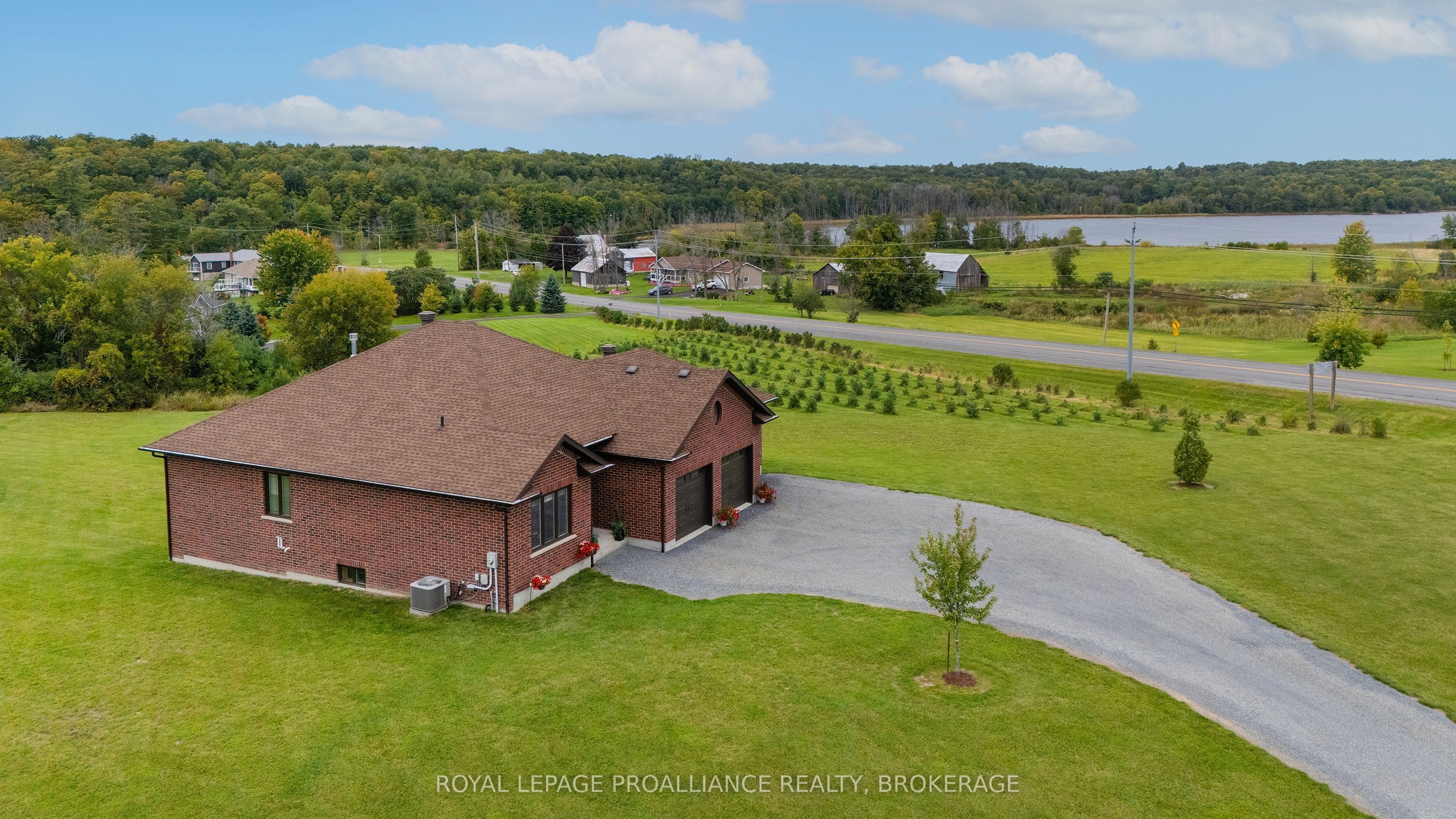 4 Sandstone Court Property Photo 44