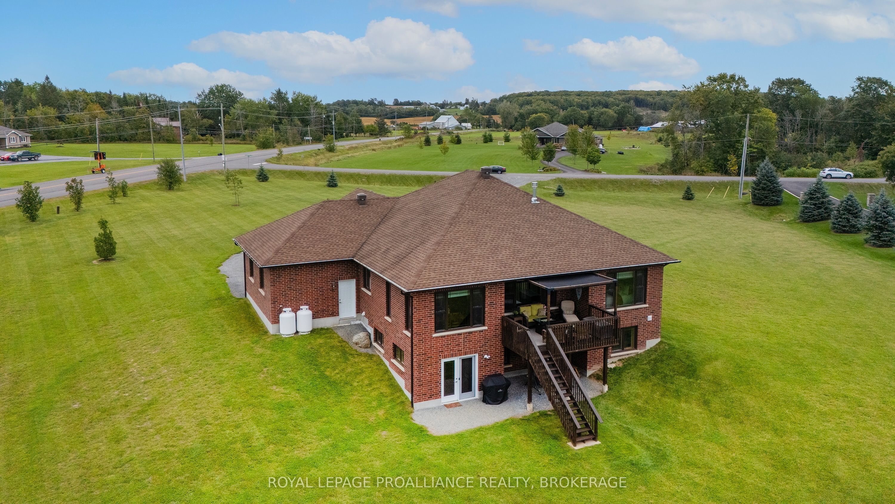 4 Sandstone Court Property Photo 45