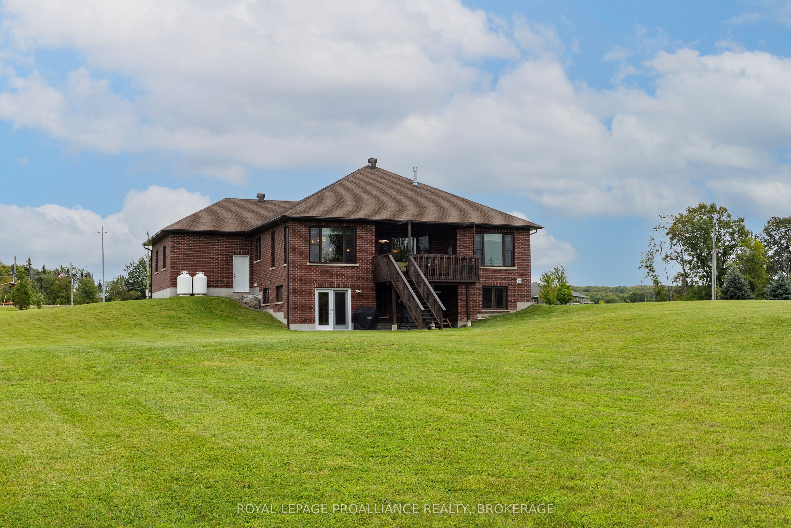 4 Sandstone Court Property Photo 46