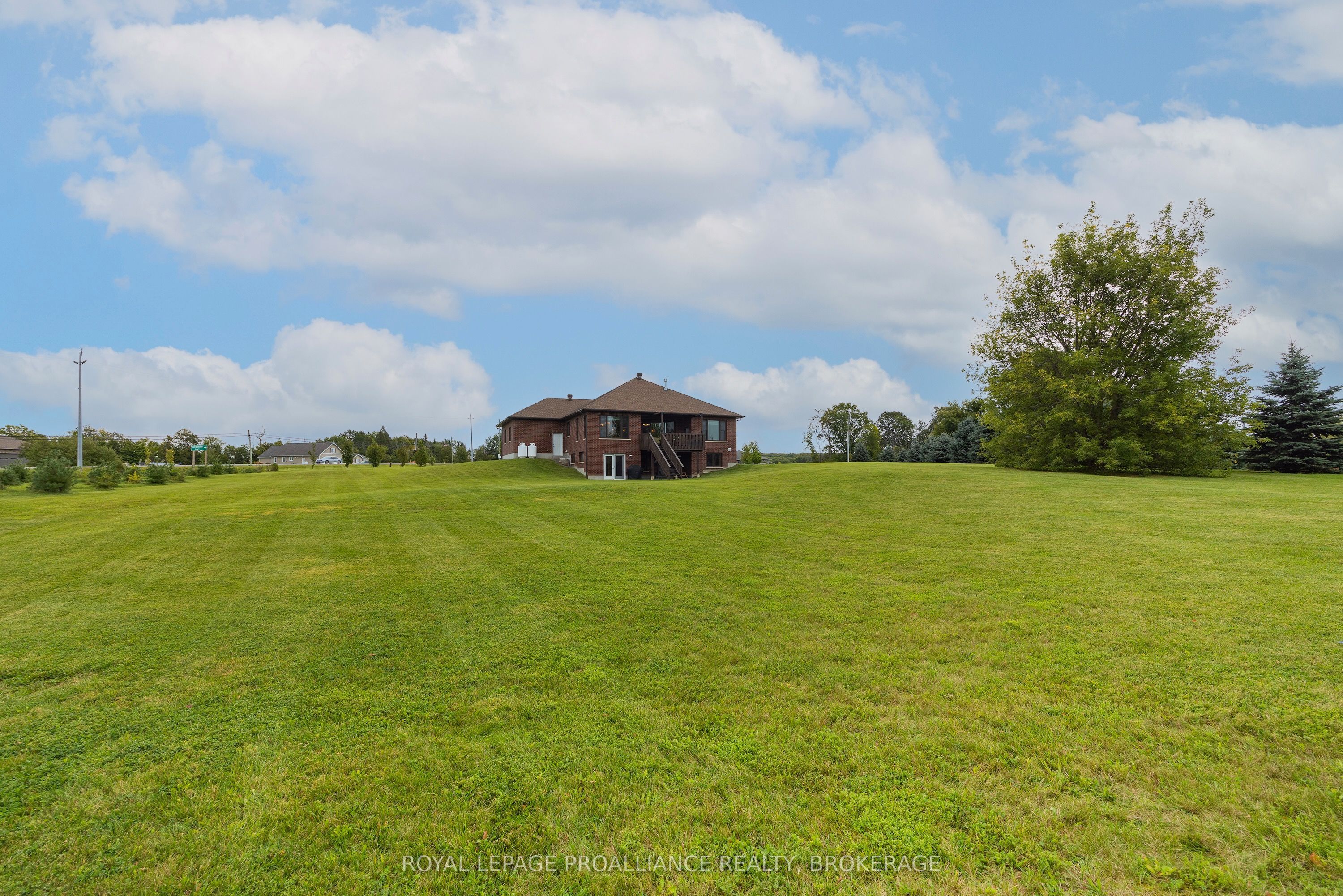 4 Sandstone Court Property Photo 47