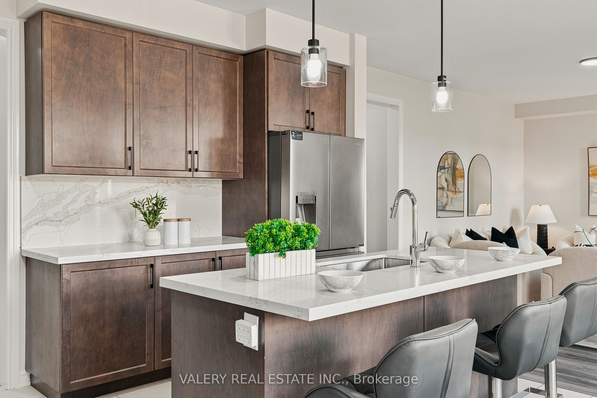 32 Montrose Avenue Property Photo 15