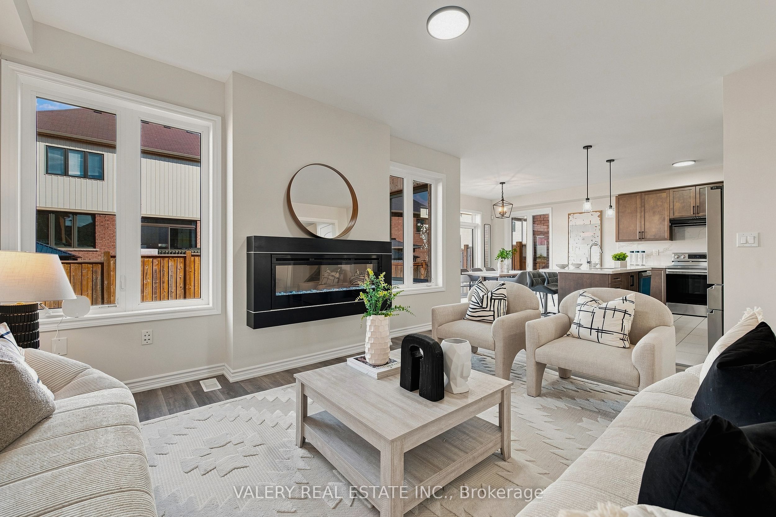 32 Montrose Avenue Property Photo 24