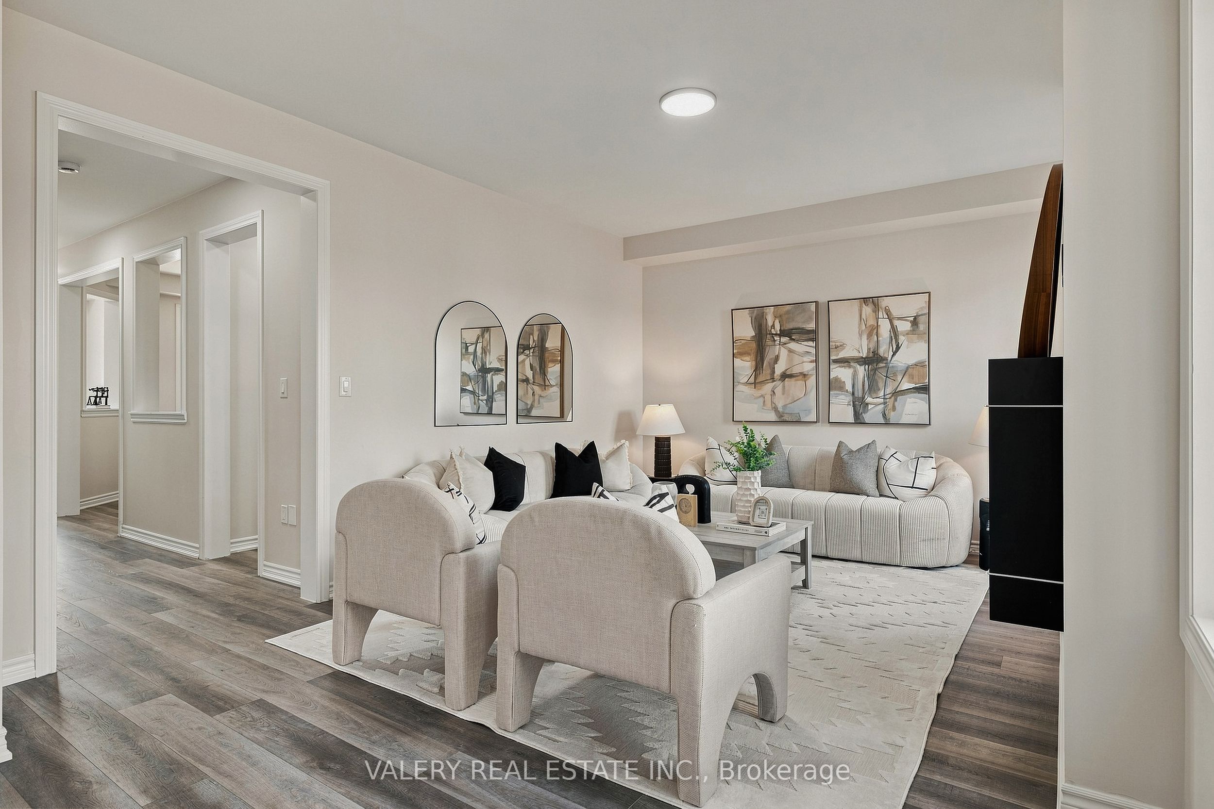 32 Montrose Avenue Property Photo 28