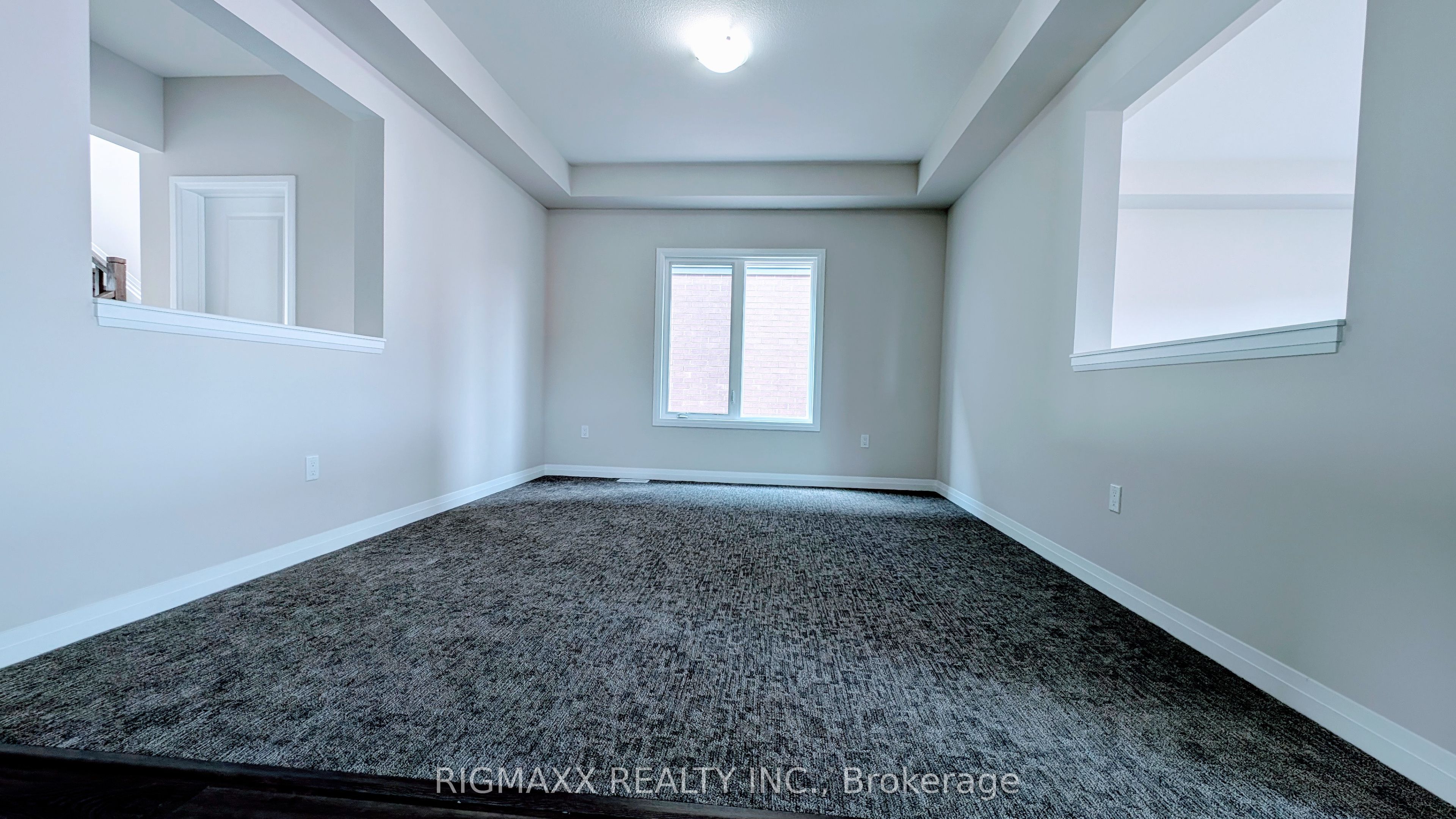1015 Alliston Avenue E Property Photo 15