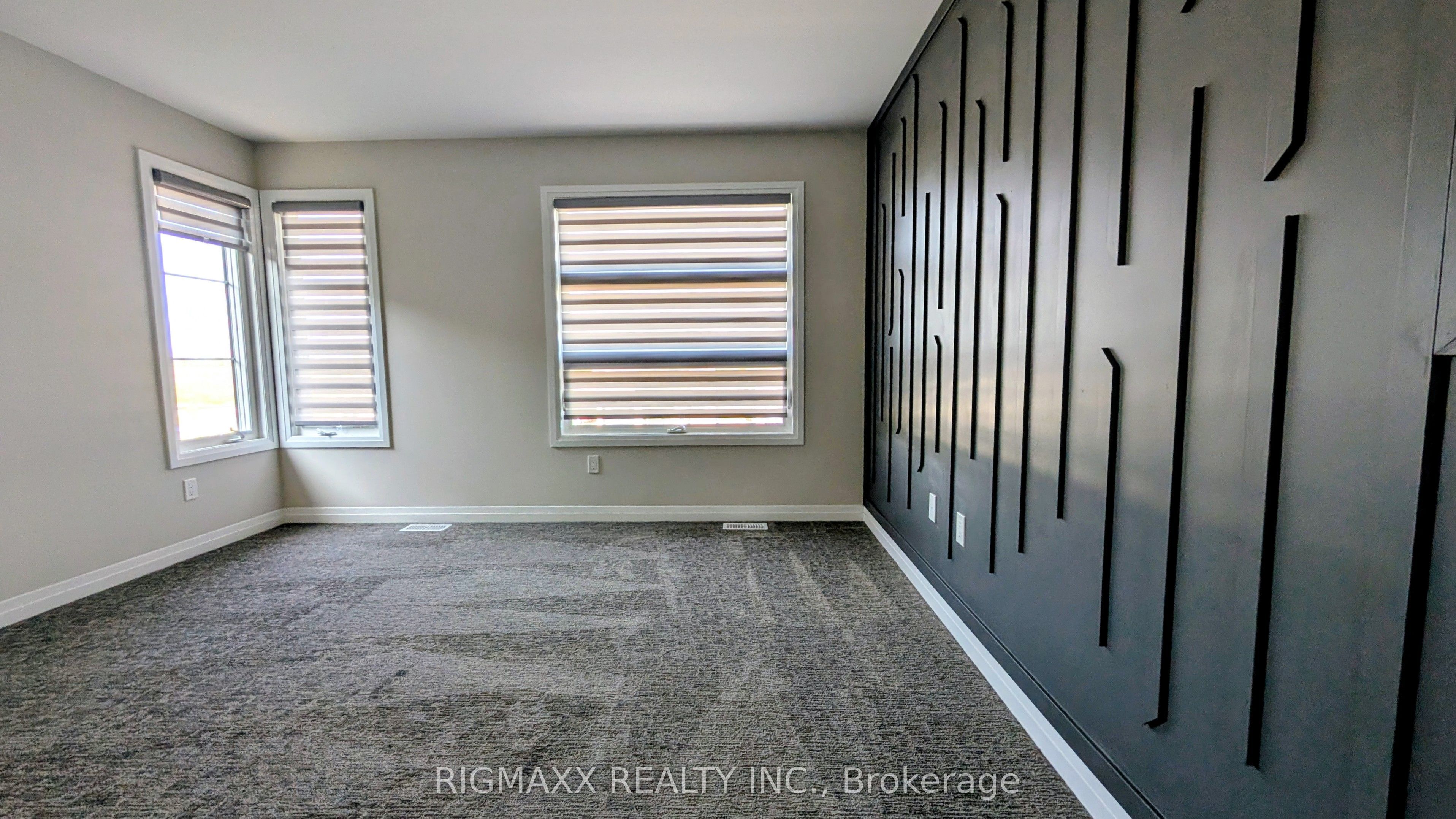 1015 Alliston Avenue E Property Photo 31