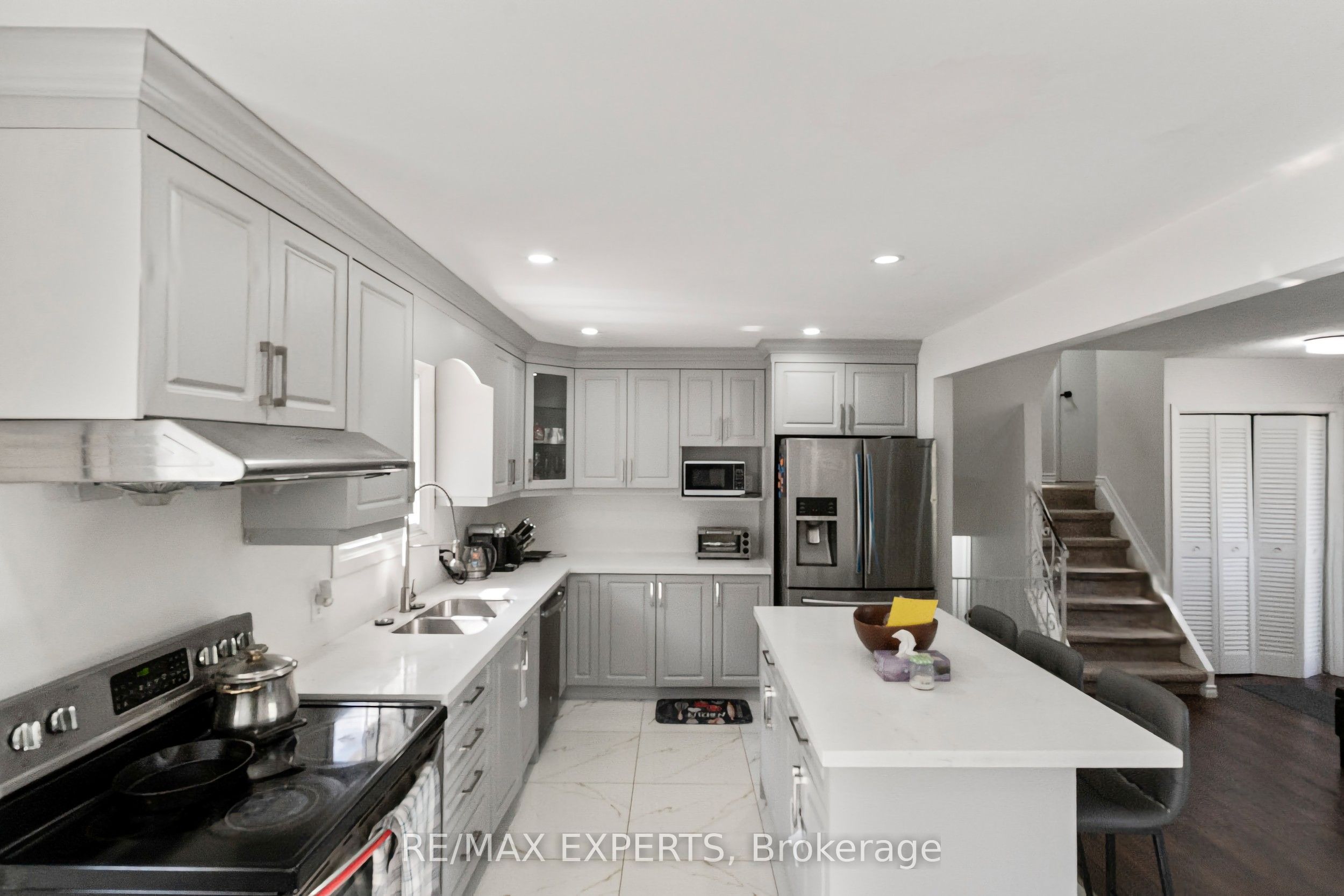 23 Thomas Street Property Photo 4