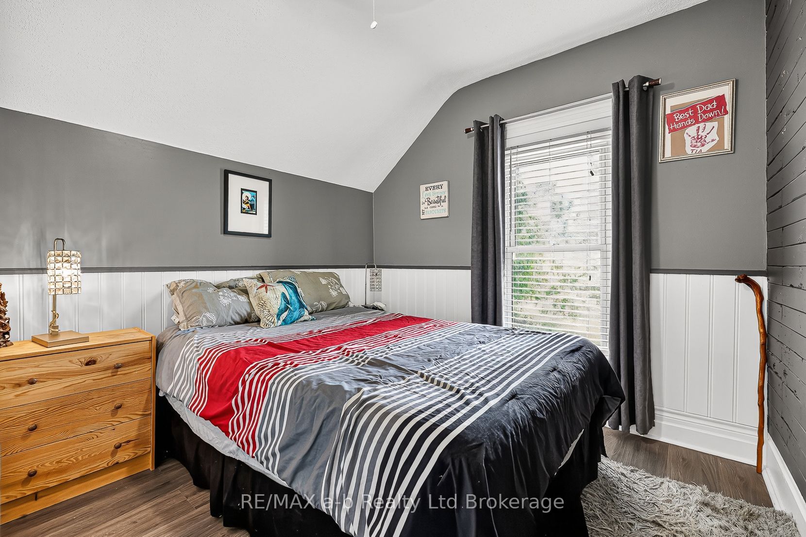 553 Mary Street Property Photo 33