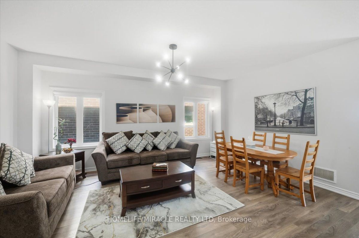 15 Moriarity Drive Property Photo 13