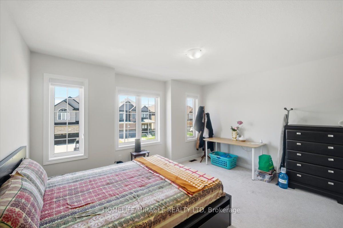 15 Moriarity Drive Property Photo 36