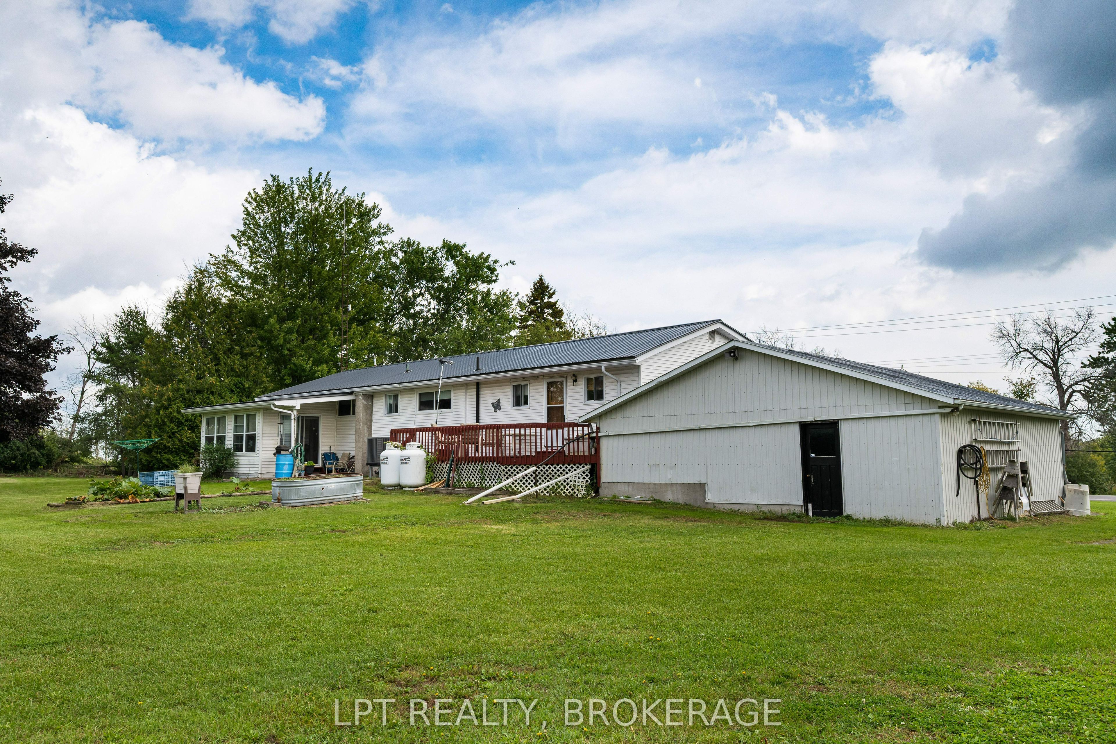 6087 County Road 2 Road Property Photo 5
