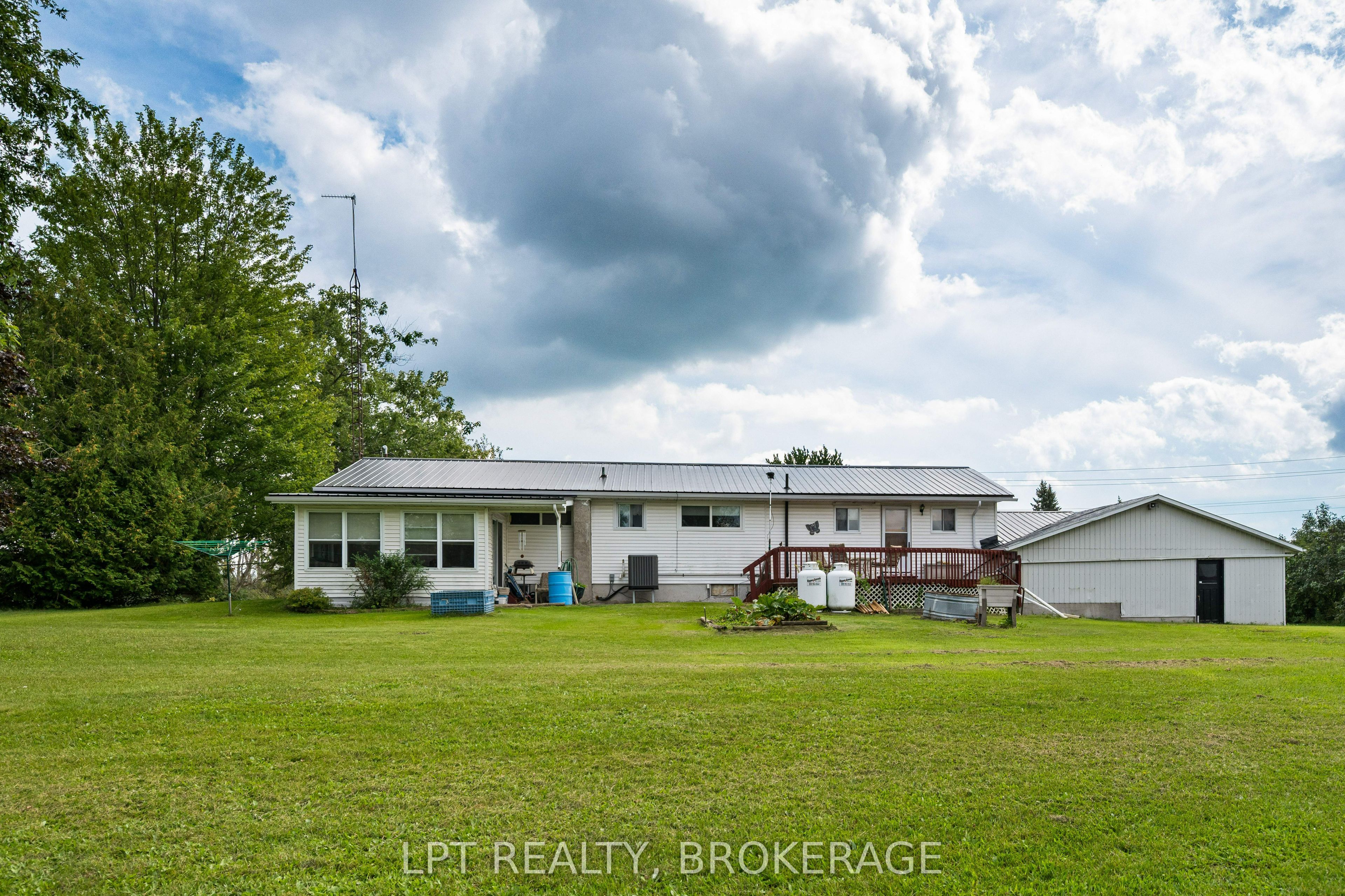 6087 County Road 2 Road Property Photo 7
